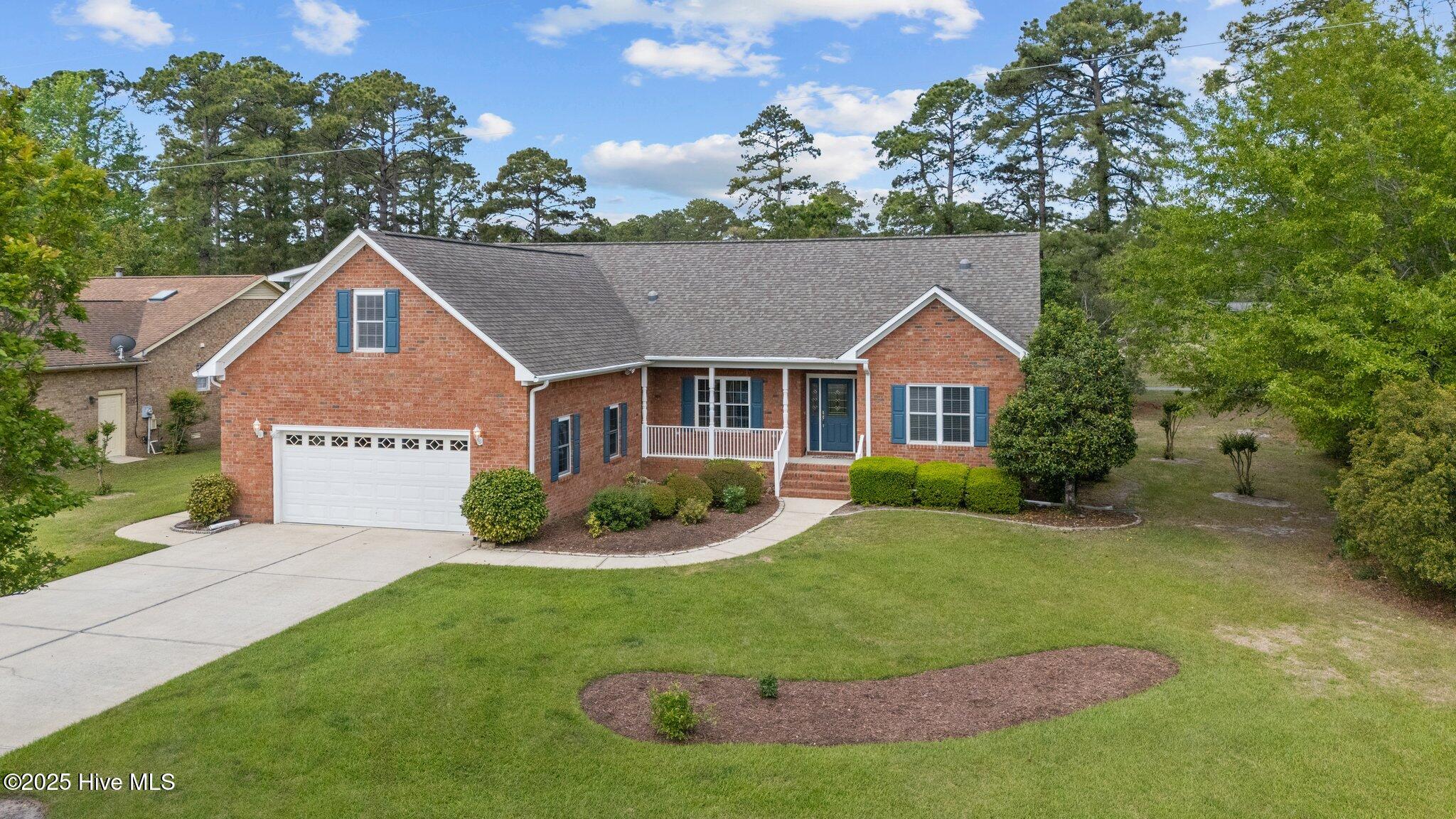 1002 Yacht Court Property Photo 1