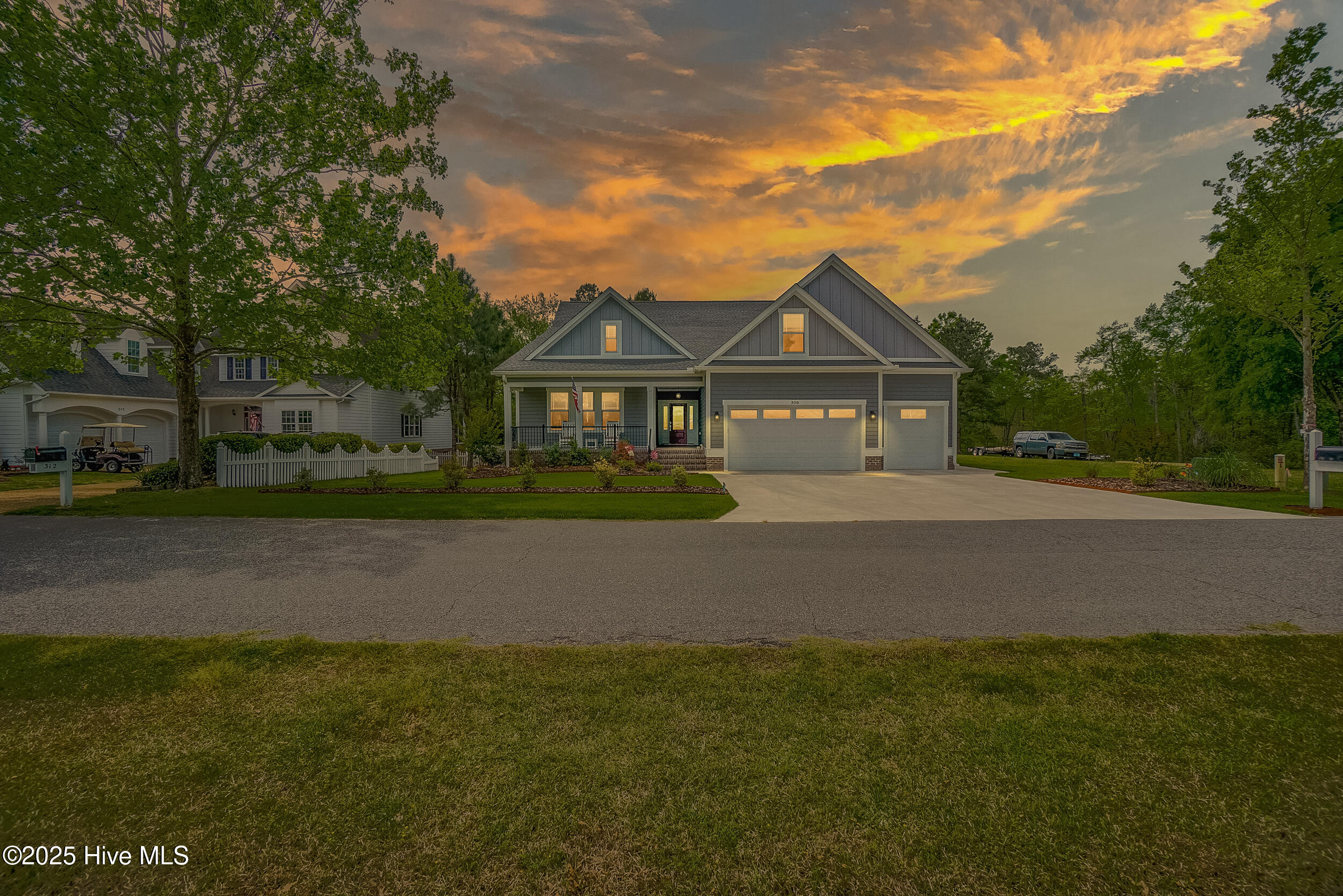 308 Megan Loop Property Photo