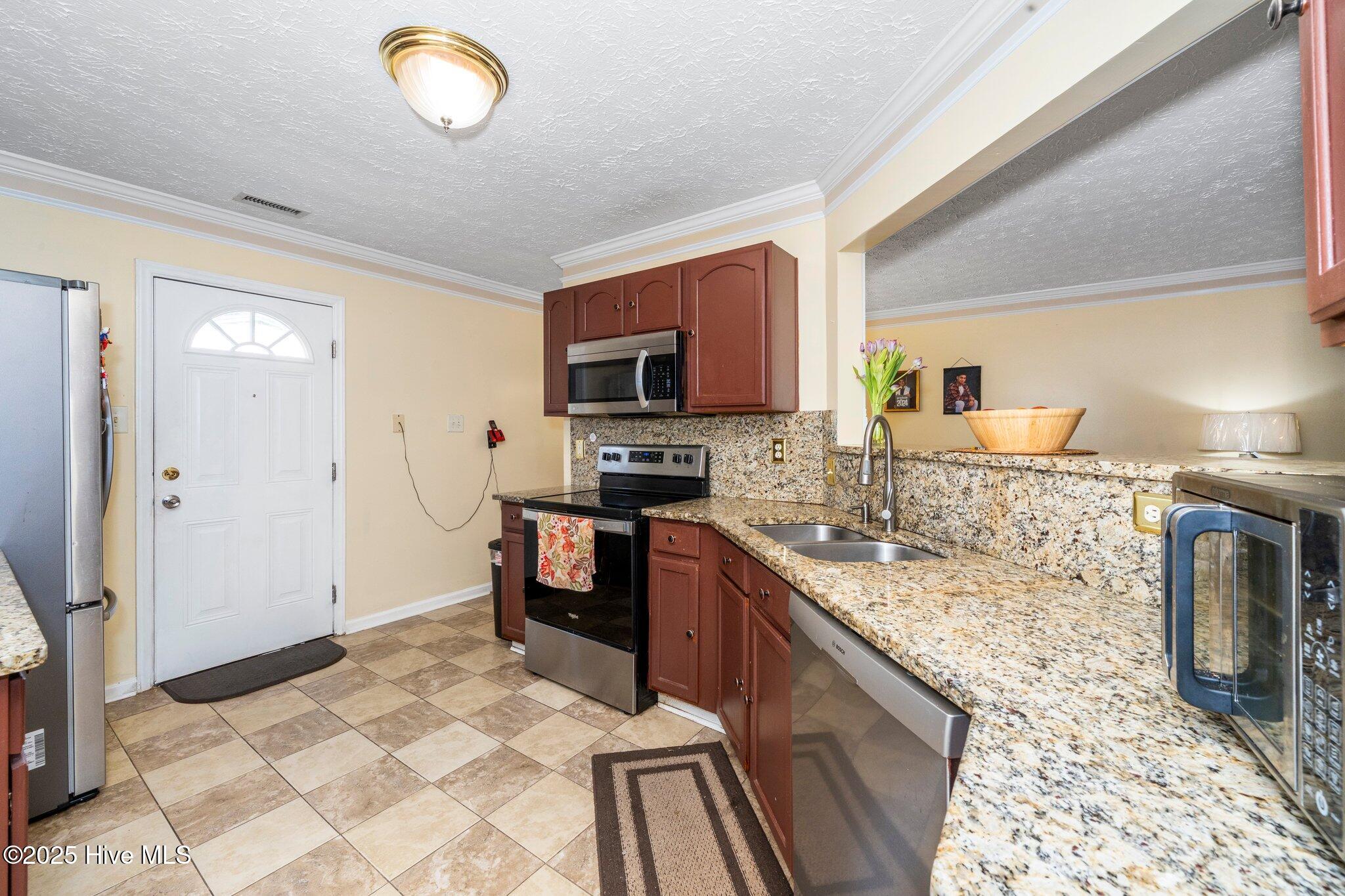 4125 Palafox Court Property Photo 7