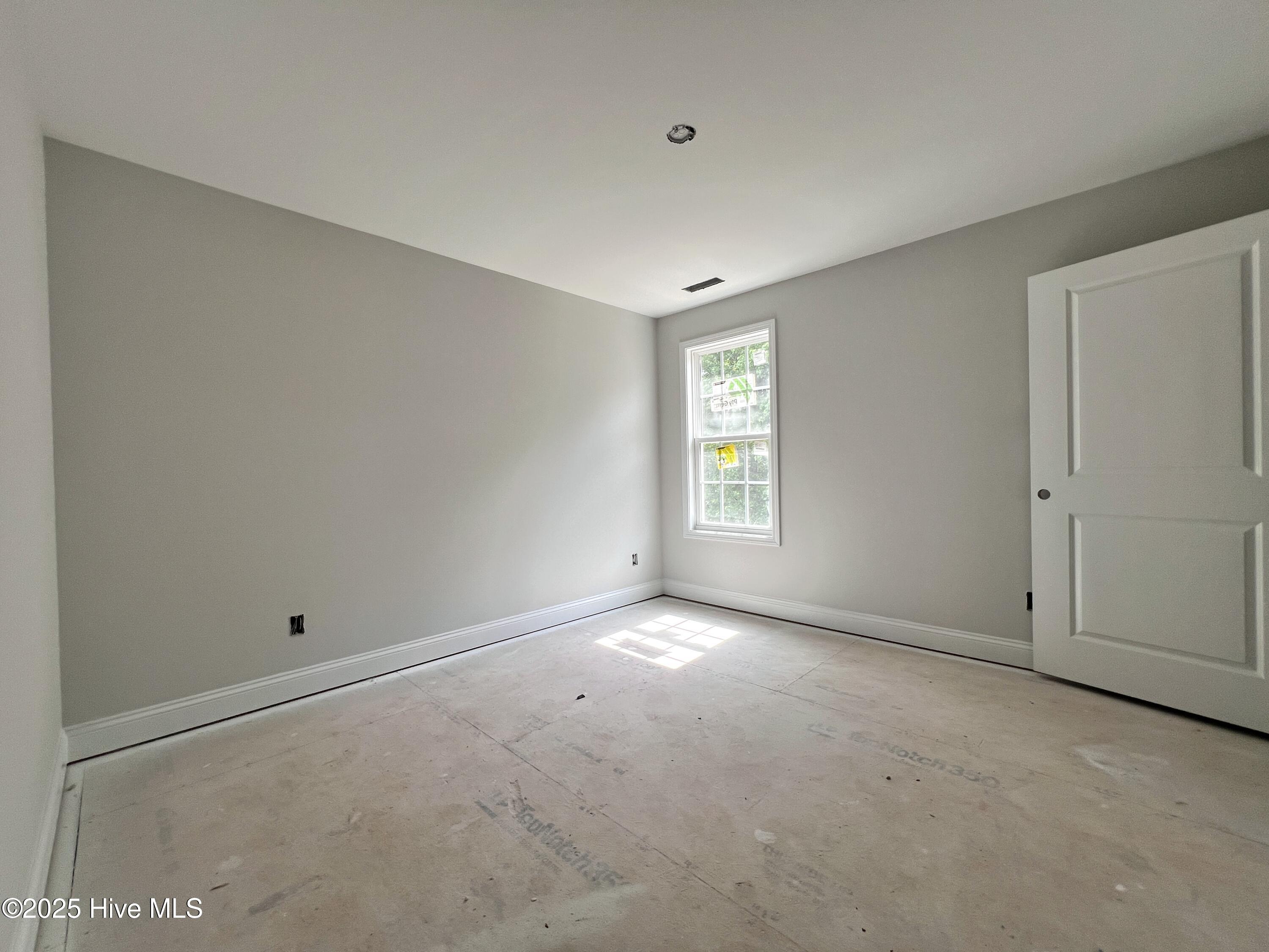 240 Sacksonia Street Property Photo 13