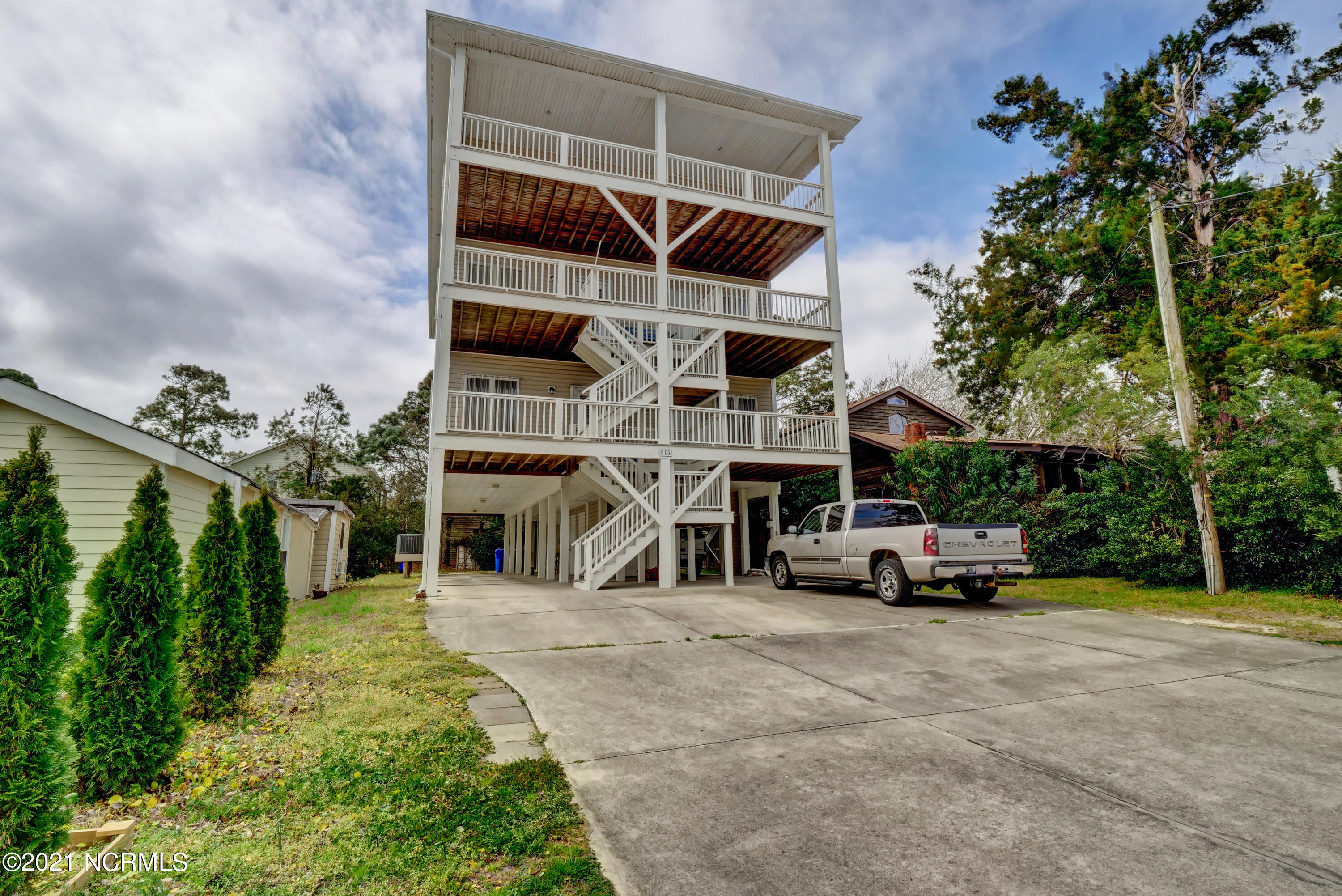 315 Spartanburg Avenue B Property Photo