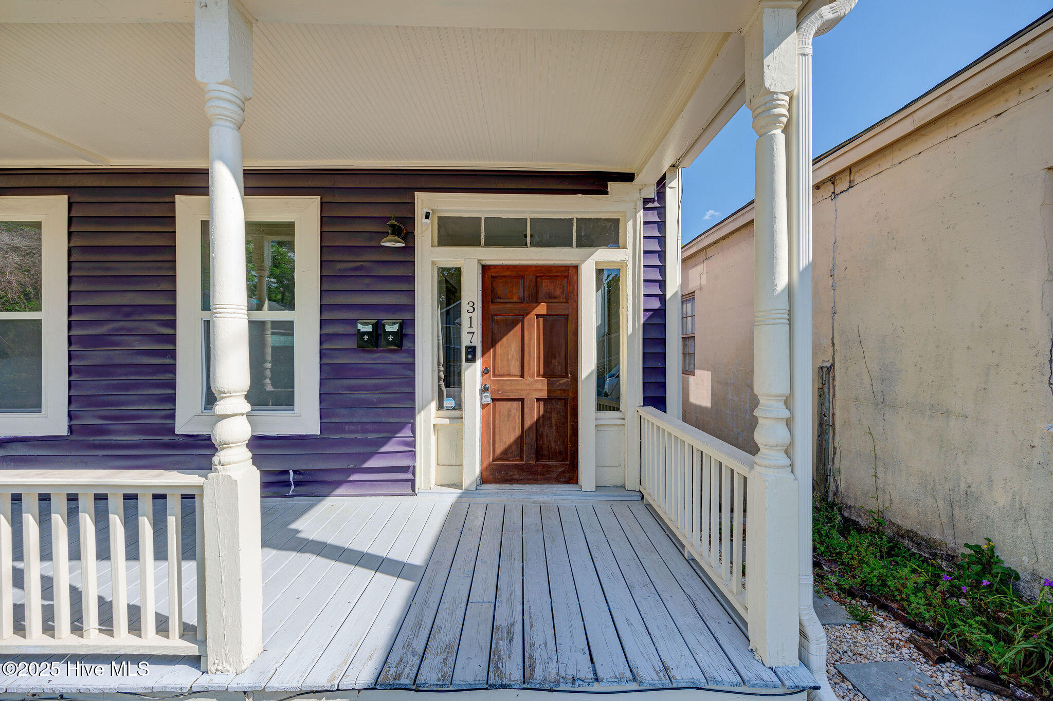 317 Wright Street Property Photo 4