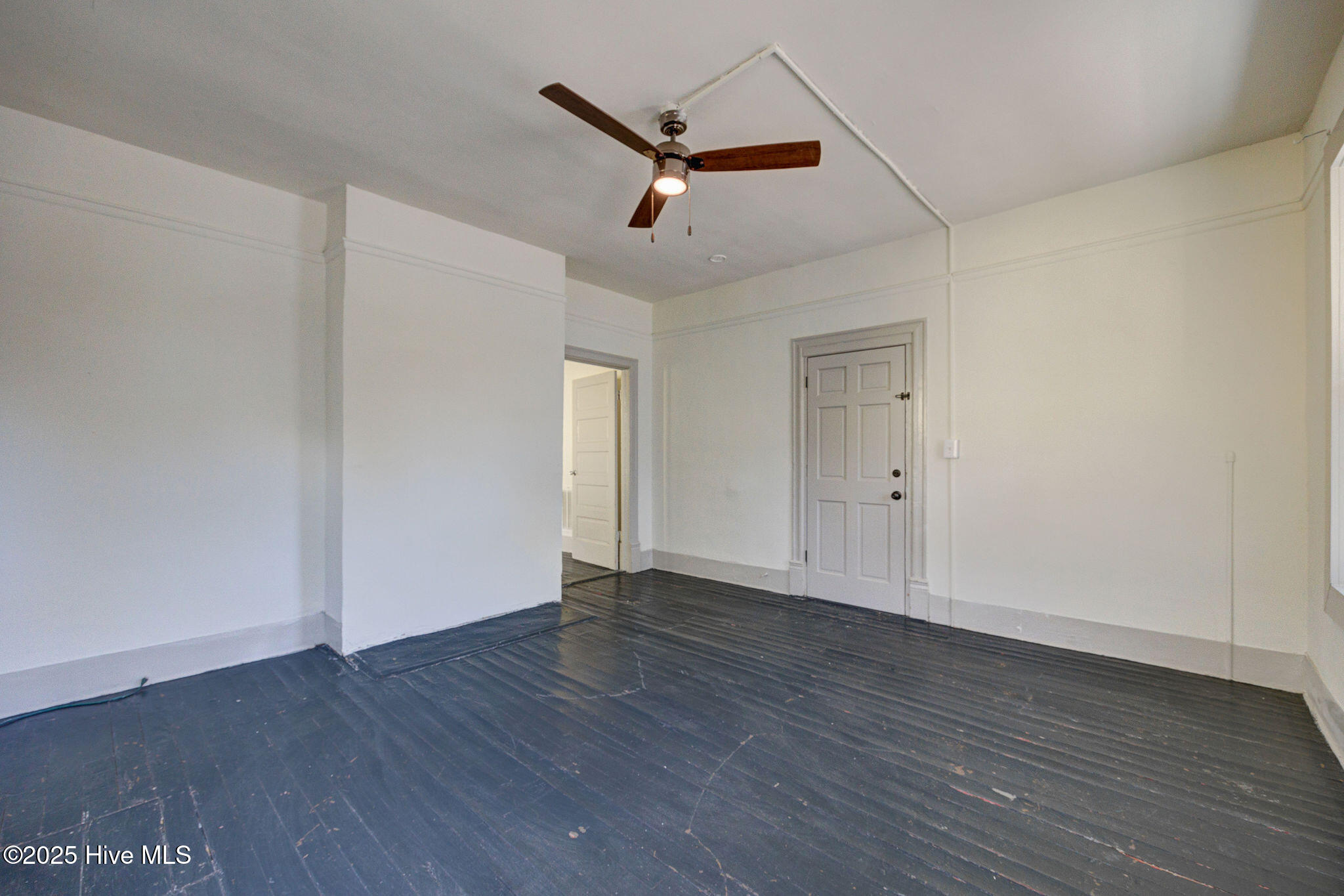 317 Wright Street Property Photo 13