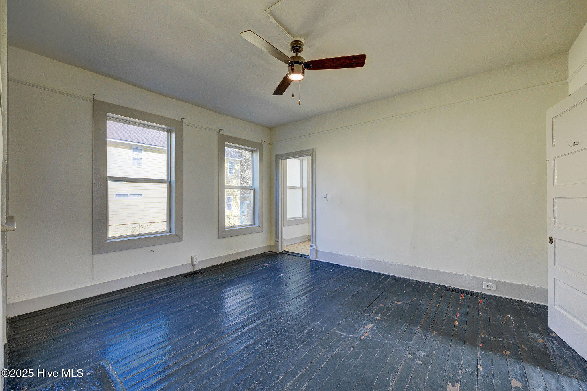 317 Wright Street Property Photo 15