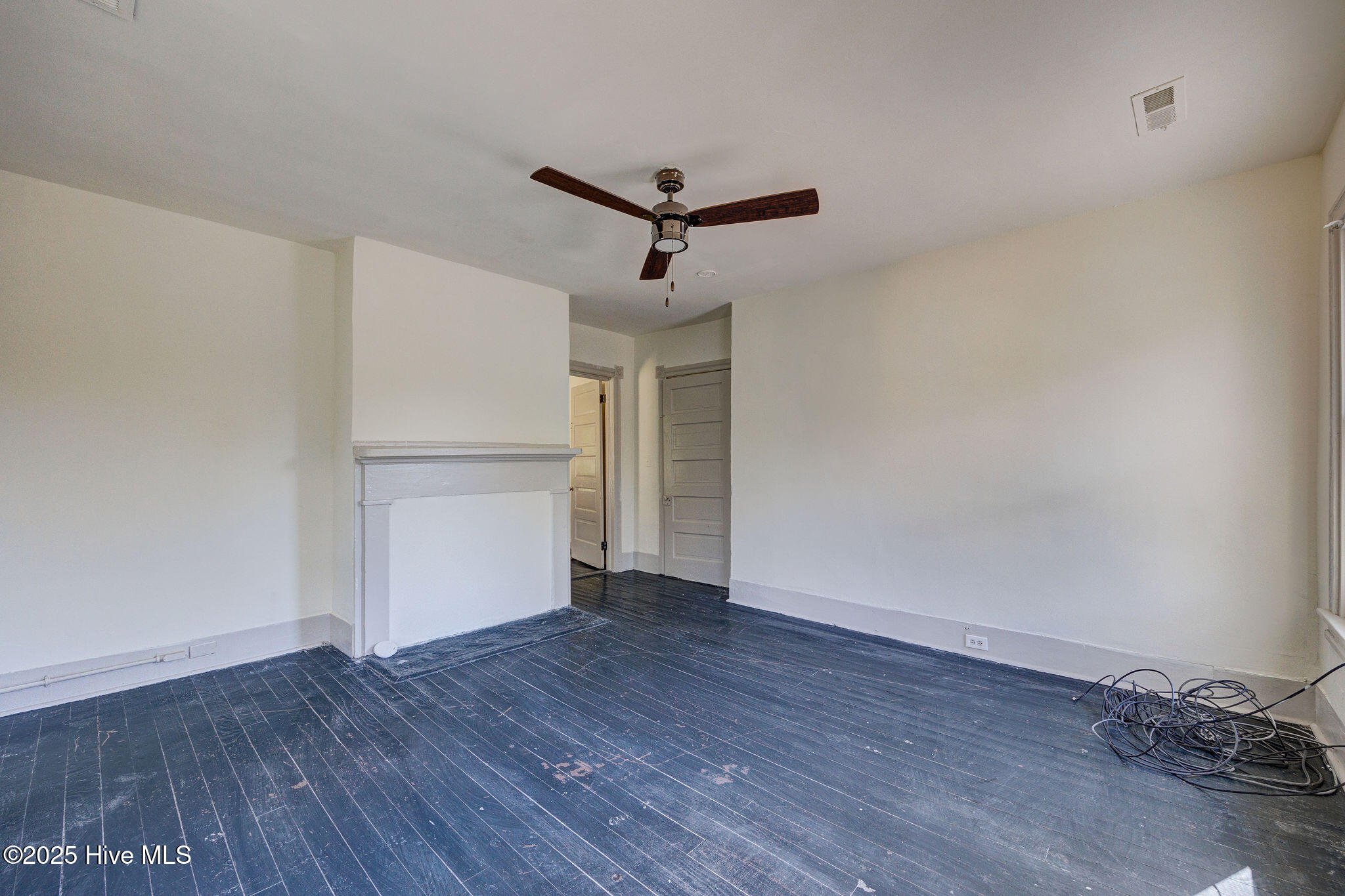317 Wright Street Property Photo 27