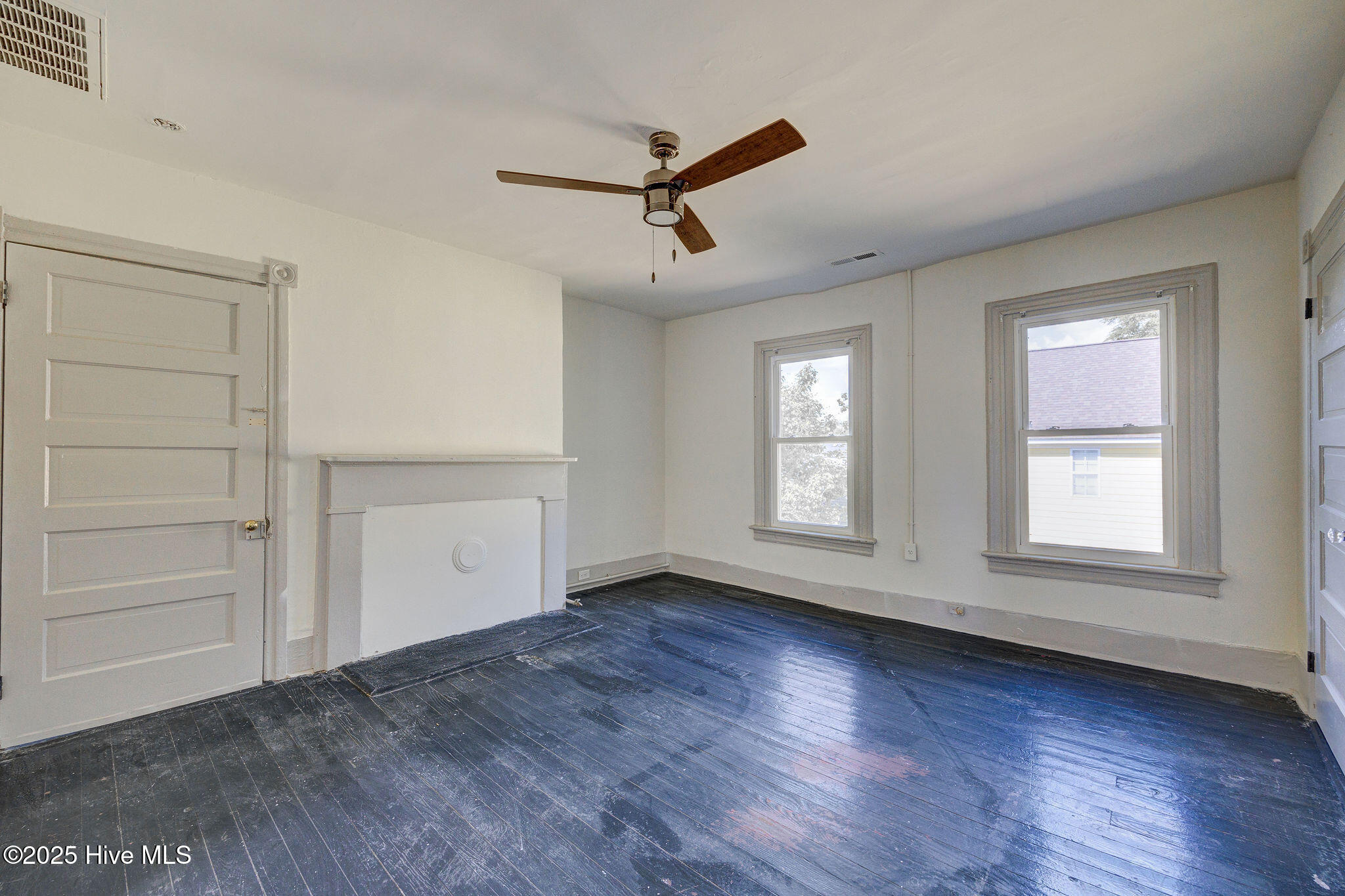 317 Wright Street Property Photo 30