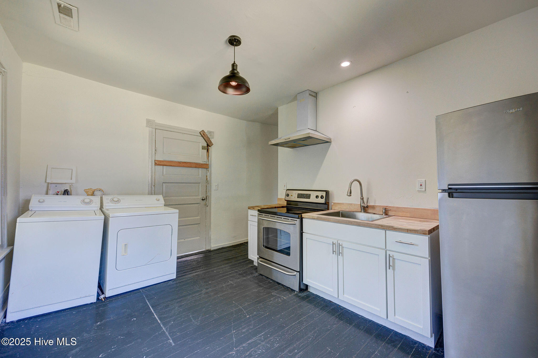 317 Wright Street Property Photo 33