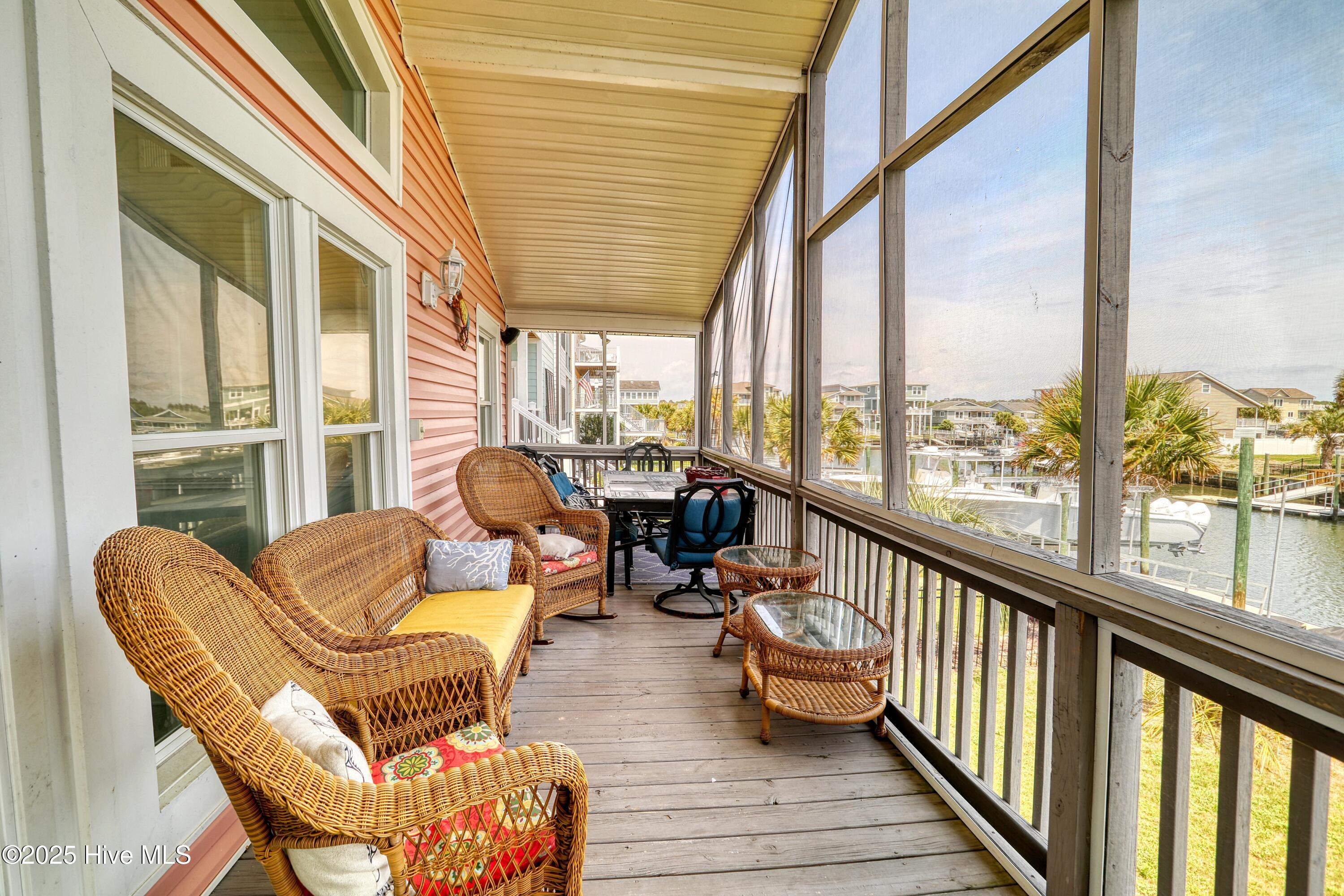 128 Charlotte Street Property Photo 4
