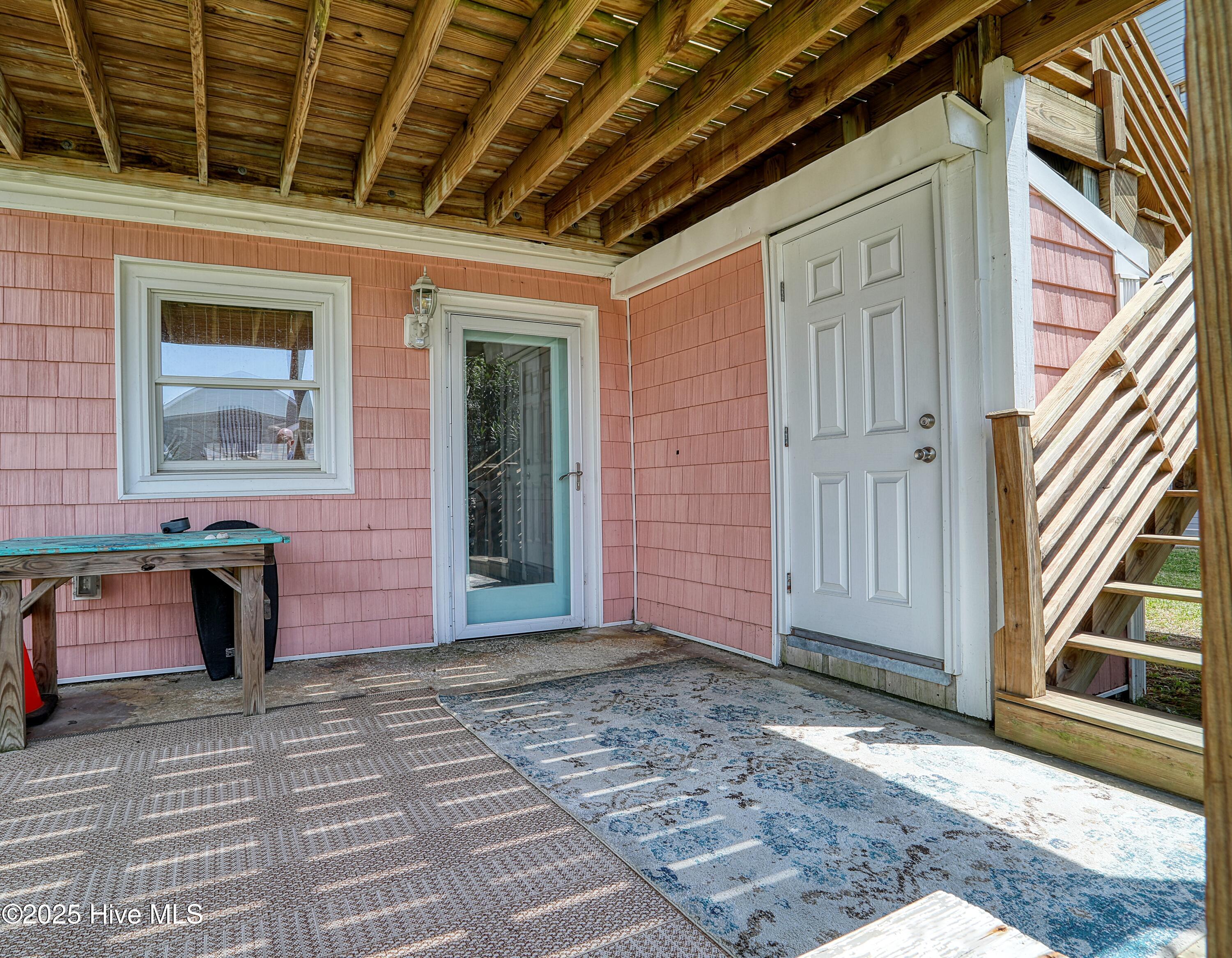 128 Charlotte Street Property Photo 6