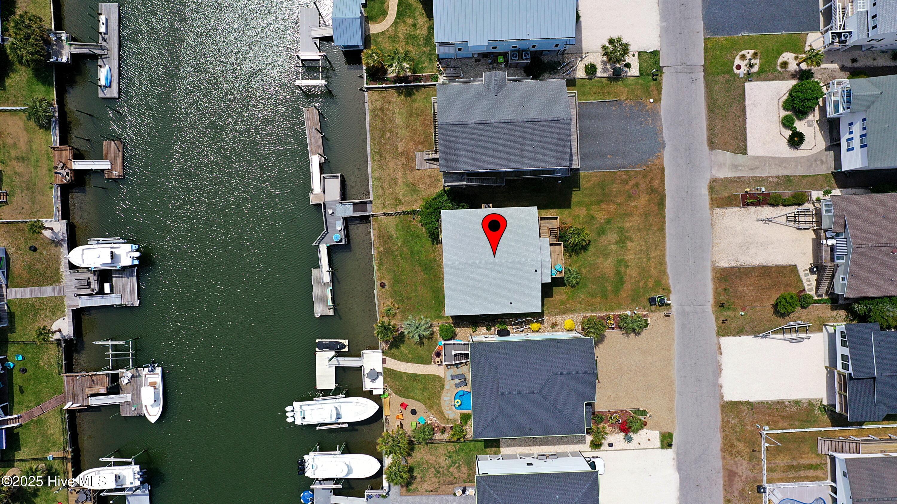 128 Charlotte Street Property Photo 9
