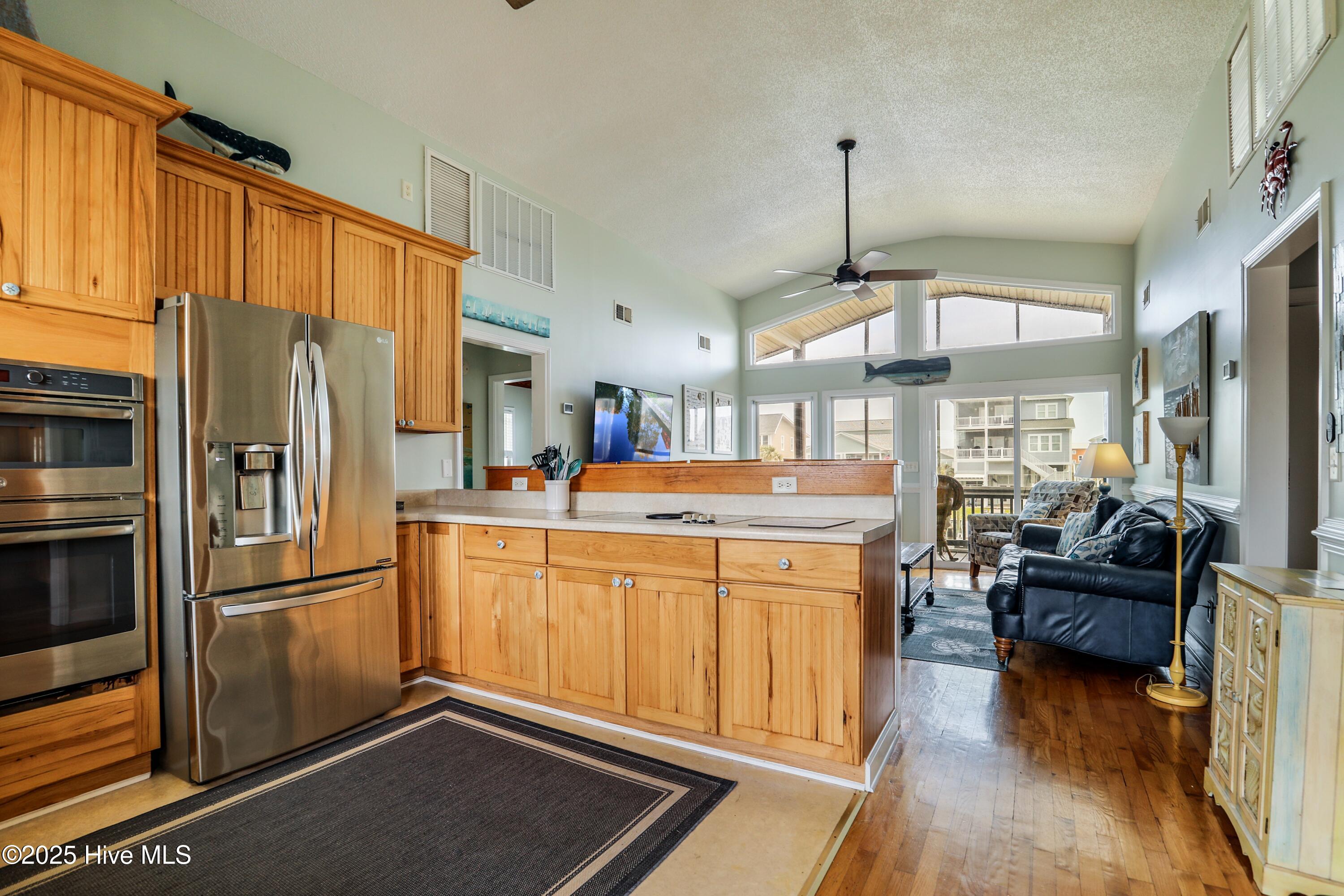 128 Charlotte Street Property Photo 20
