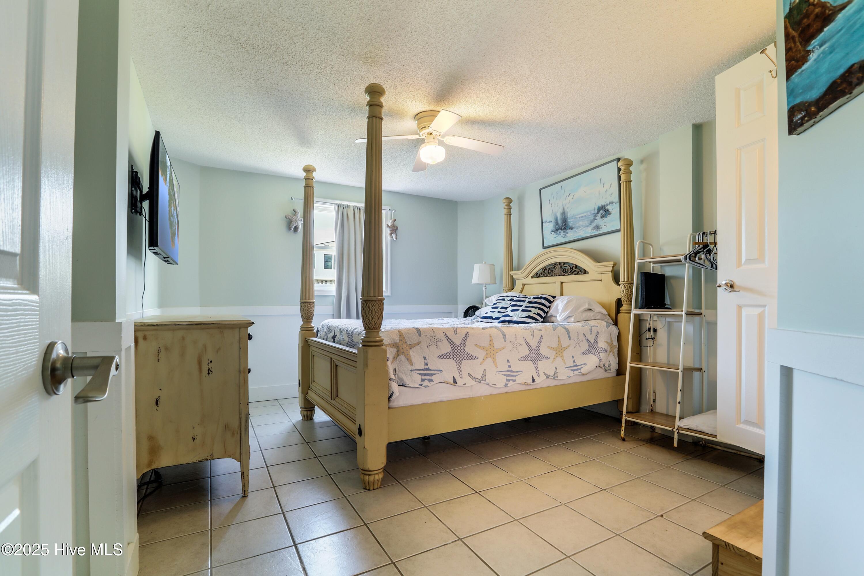 128 Charlotte Street Property Photo 34