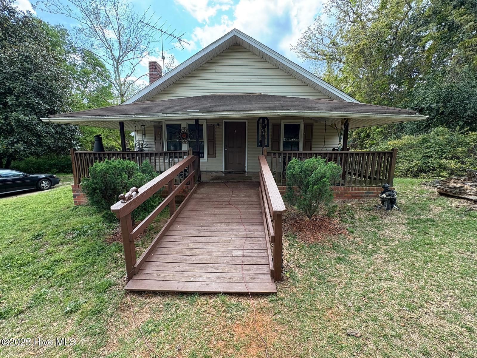 Richmond Real Estate Listings Main Image