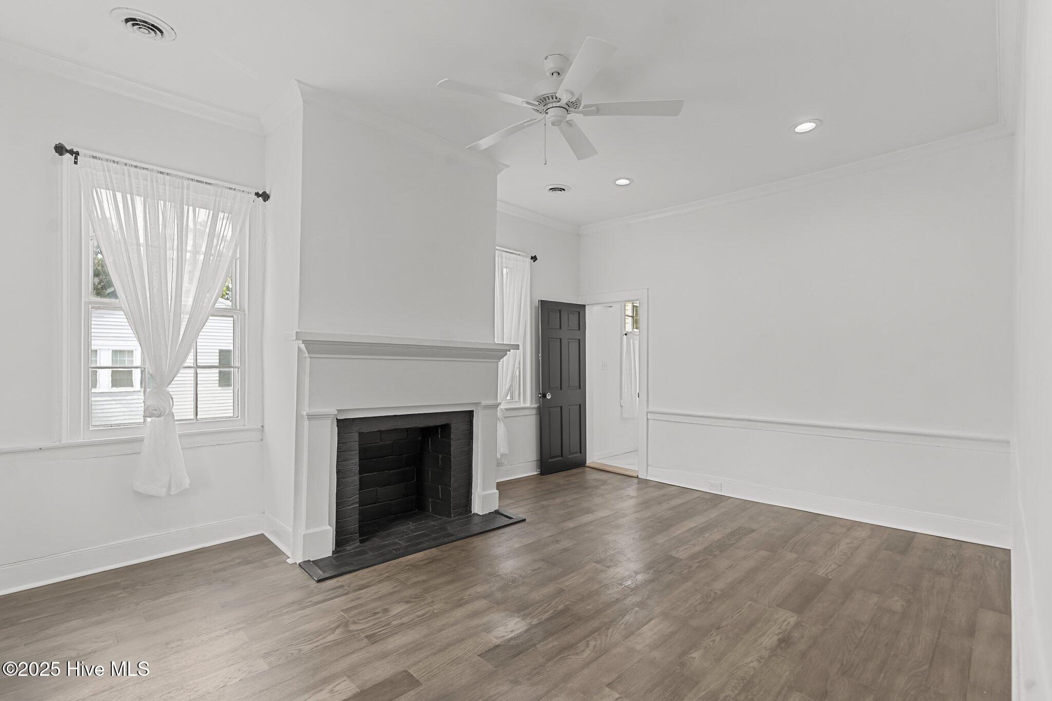 12 N 5th Avenue Property Photo 27