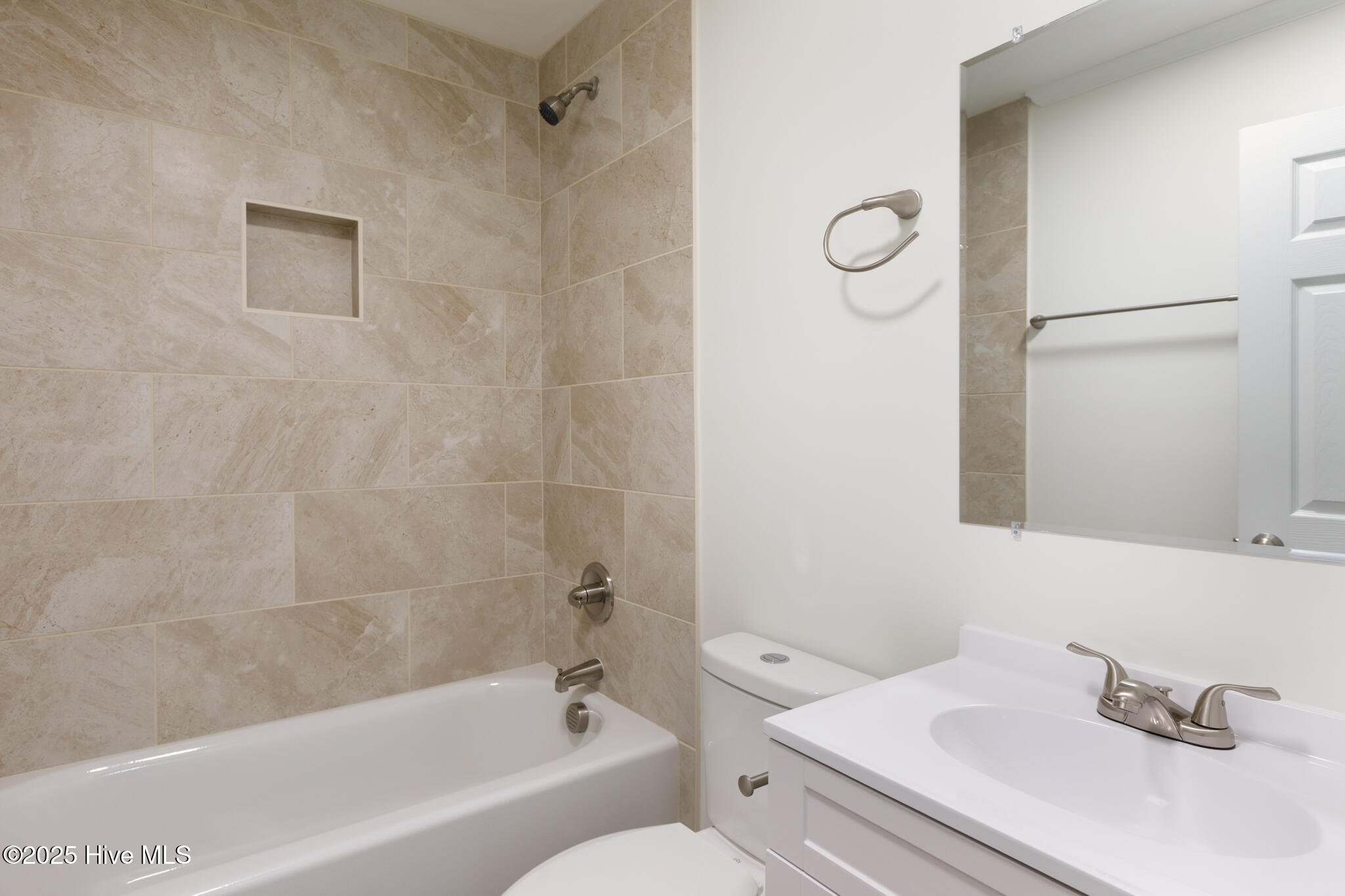 671 Forest Drive Property Photo 17