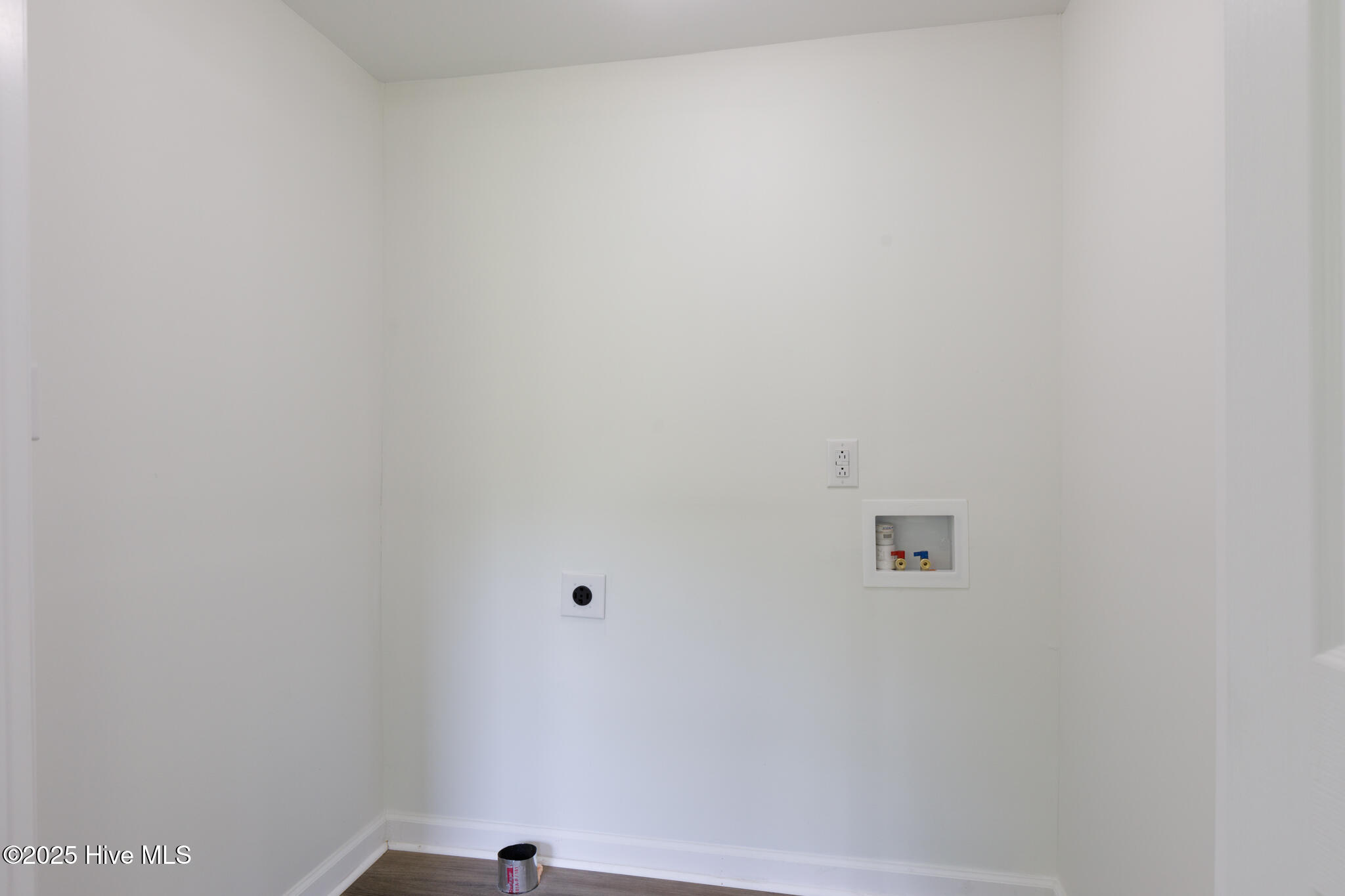 671 Forest Drive Property Photo 21