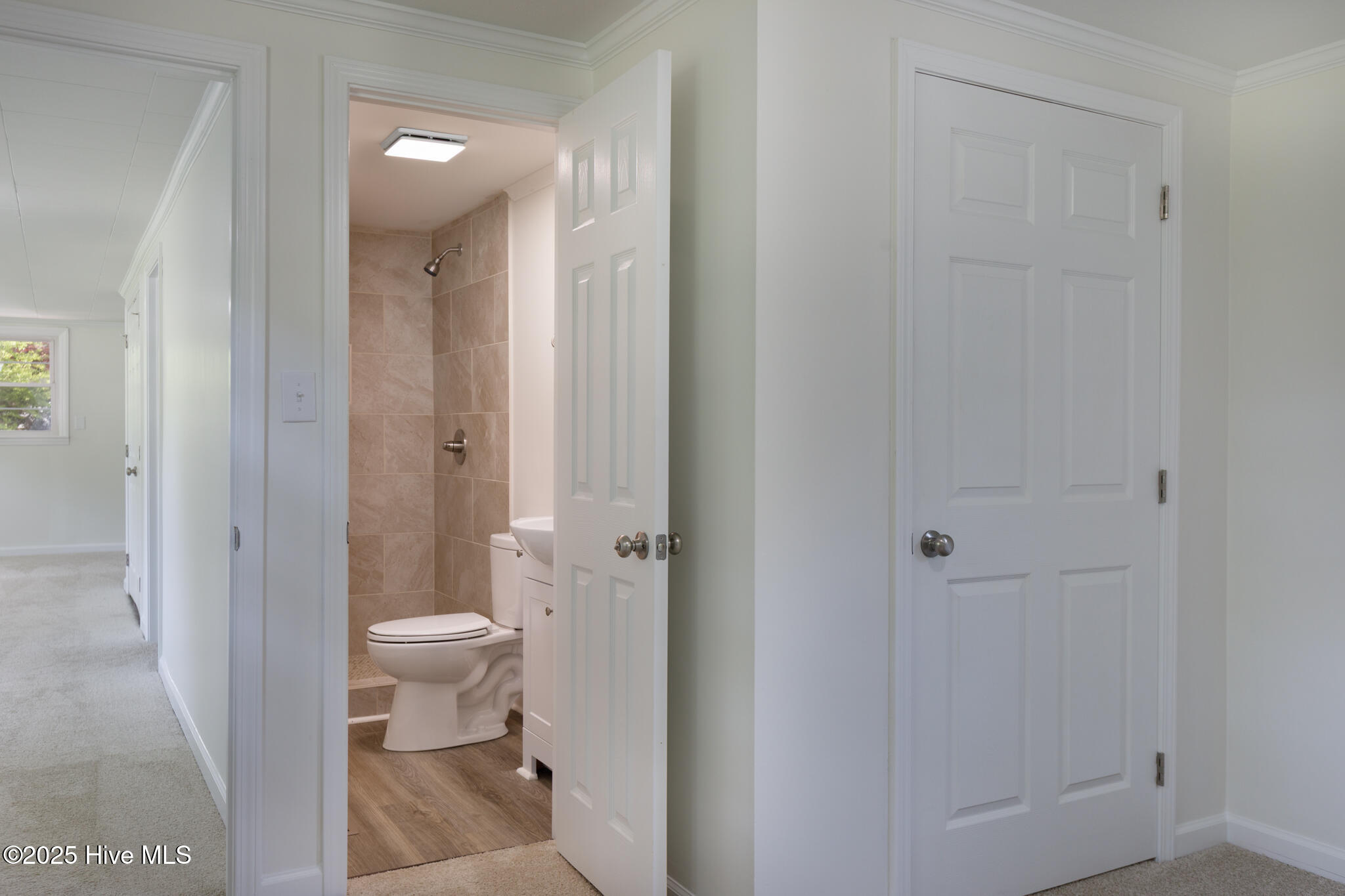 671 Forest Drive Property Photo 24
