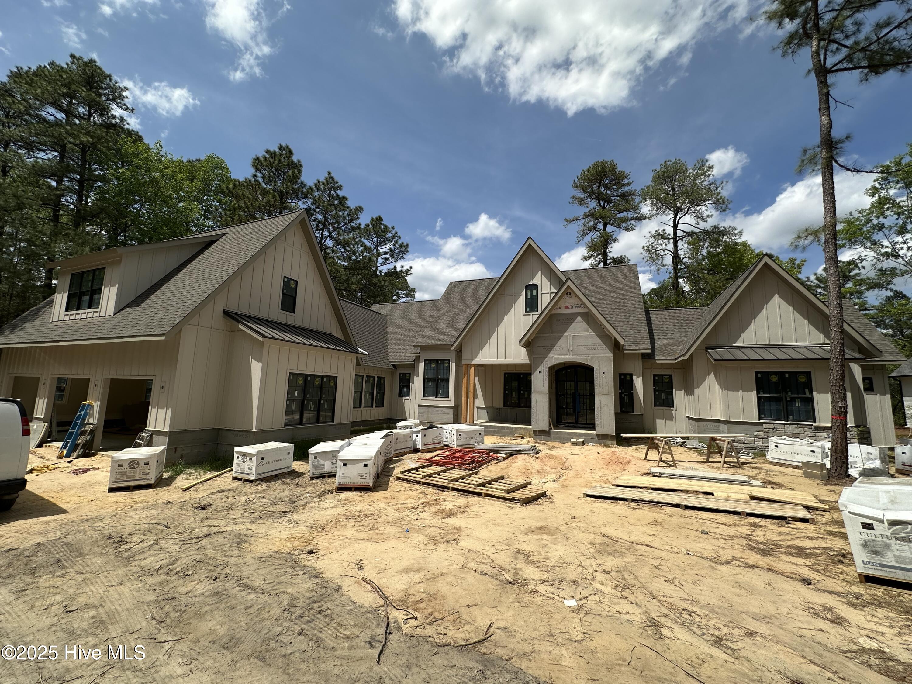6 Middlebury Court Property Photo