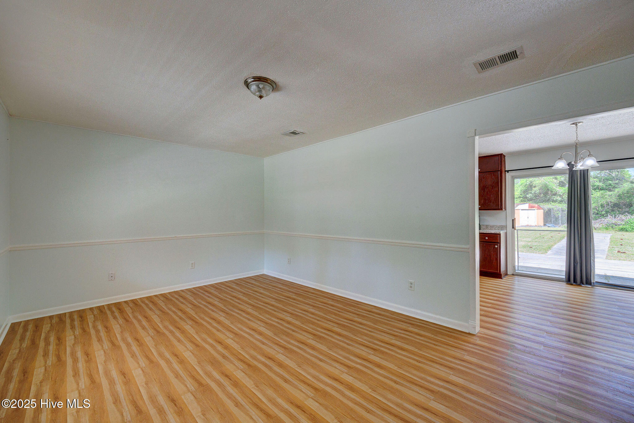 4509 Dullage Drive Property Photo 9