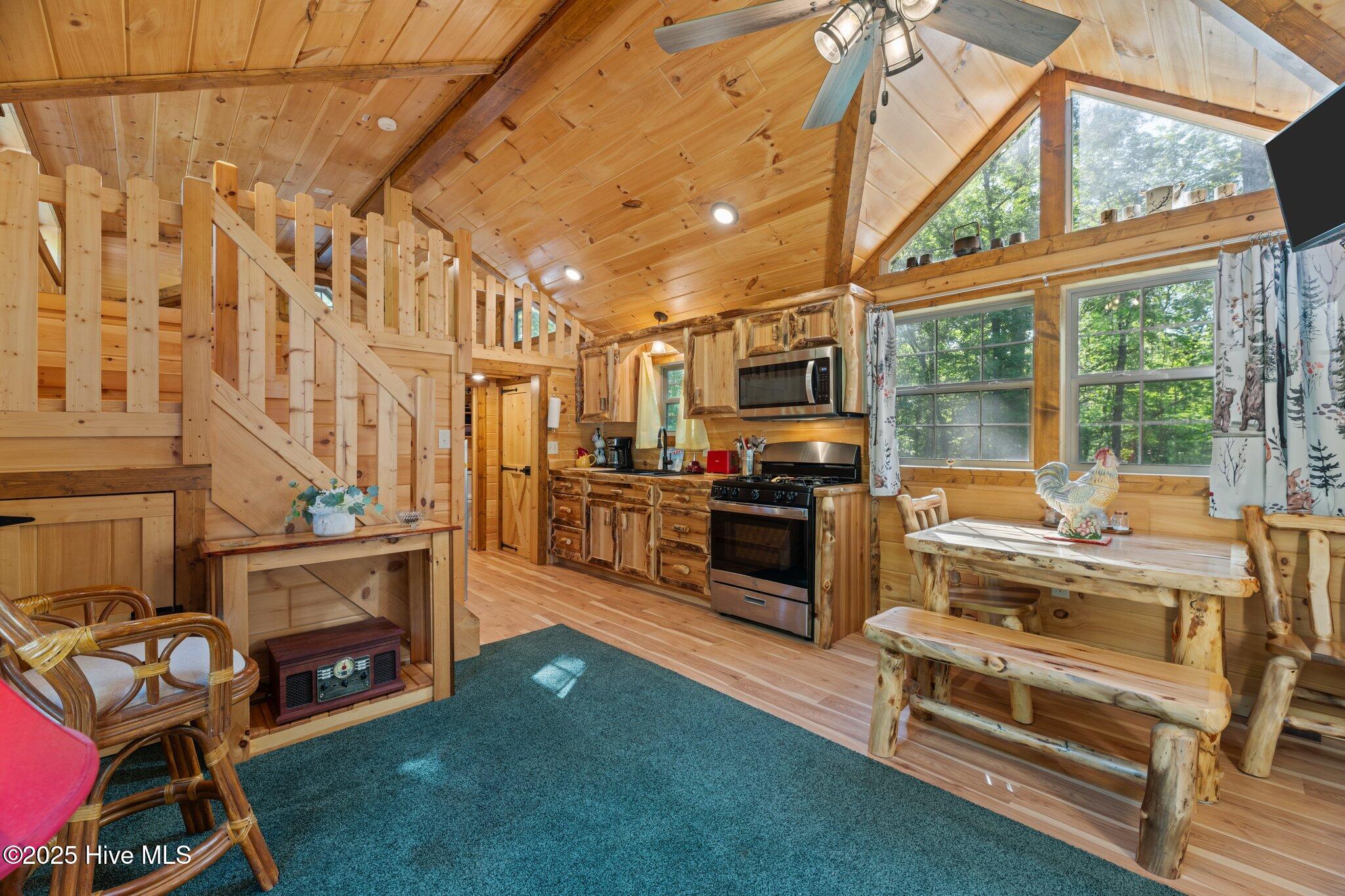 280 Charlie Road Property Photo