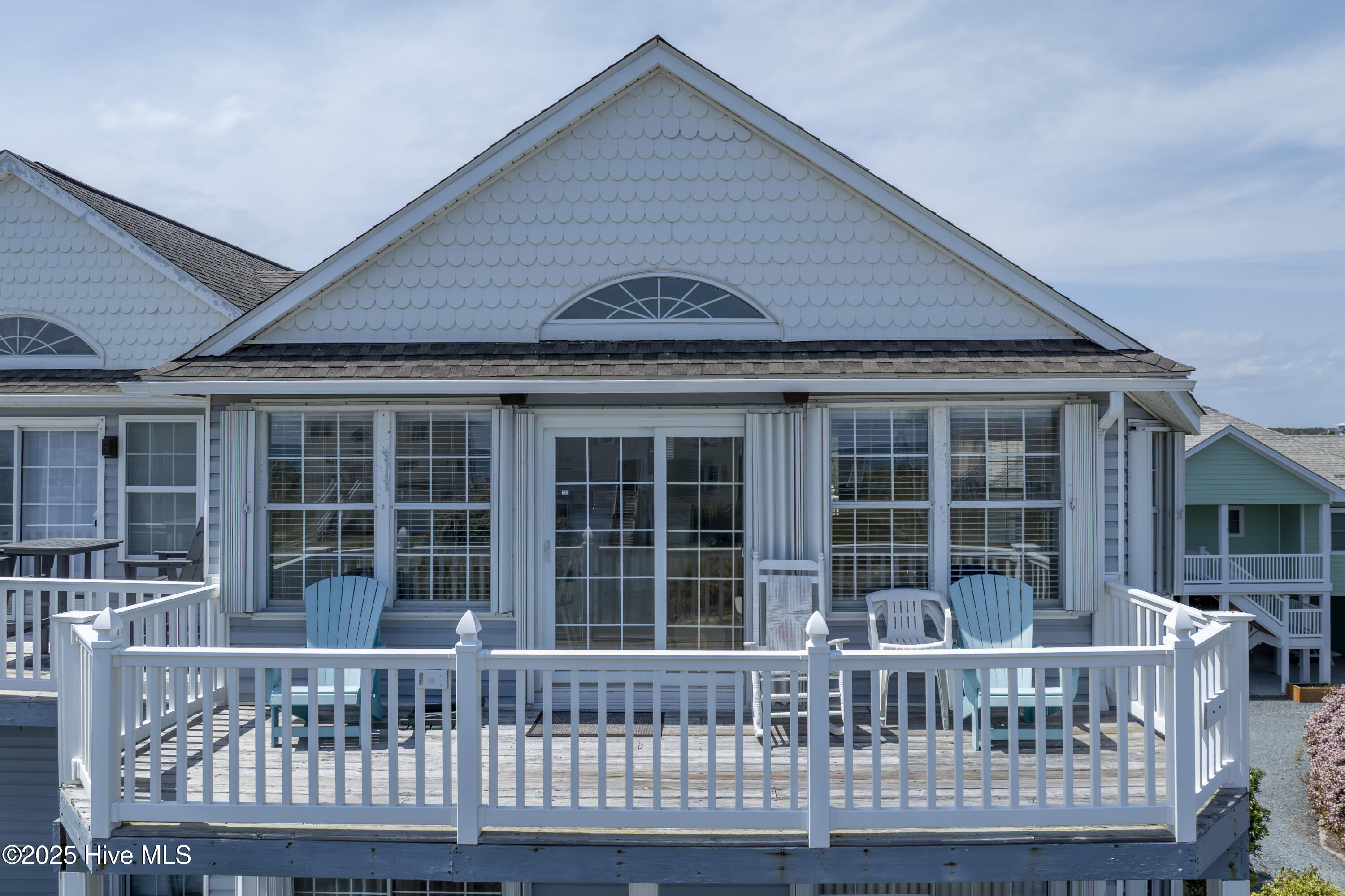 101 Heron Cay Court Property Photo 3