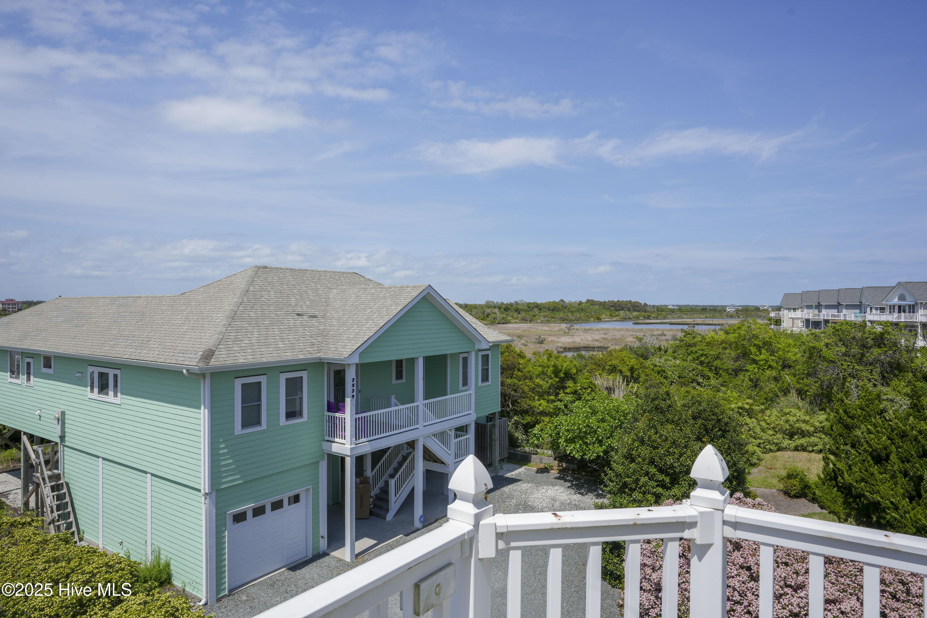101 Heron Cay Court Property Photo 6