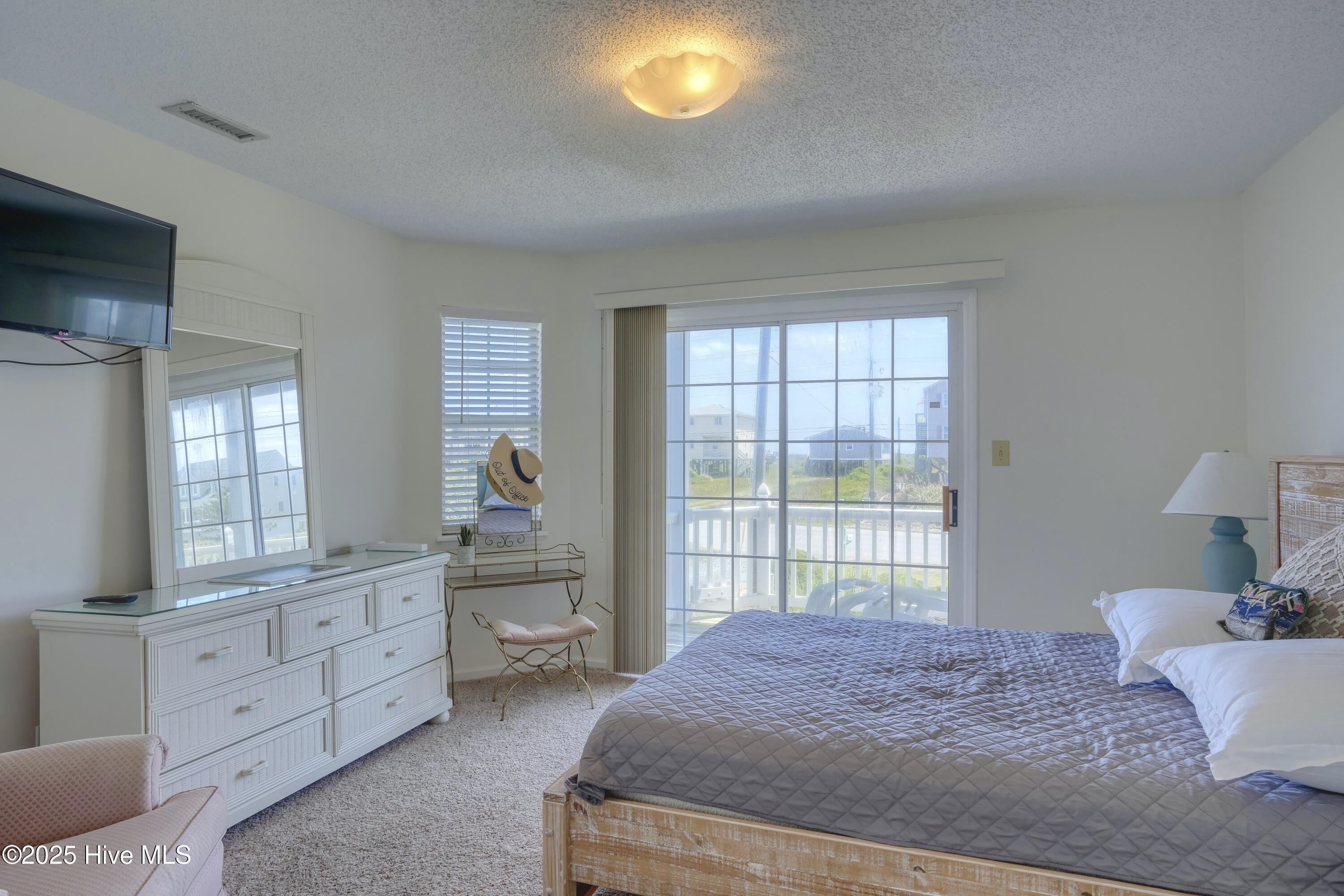 101 Heron Cay Court Property Photo 20