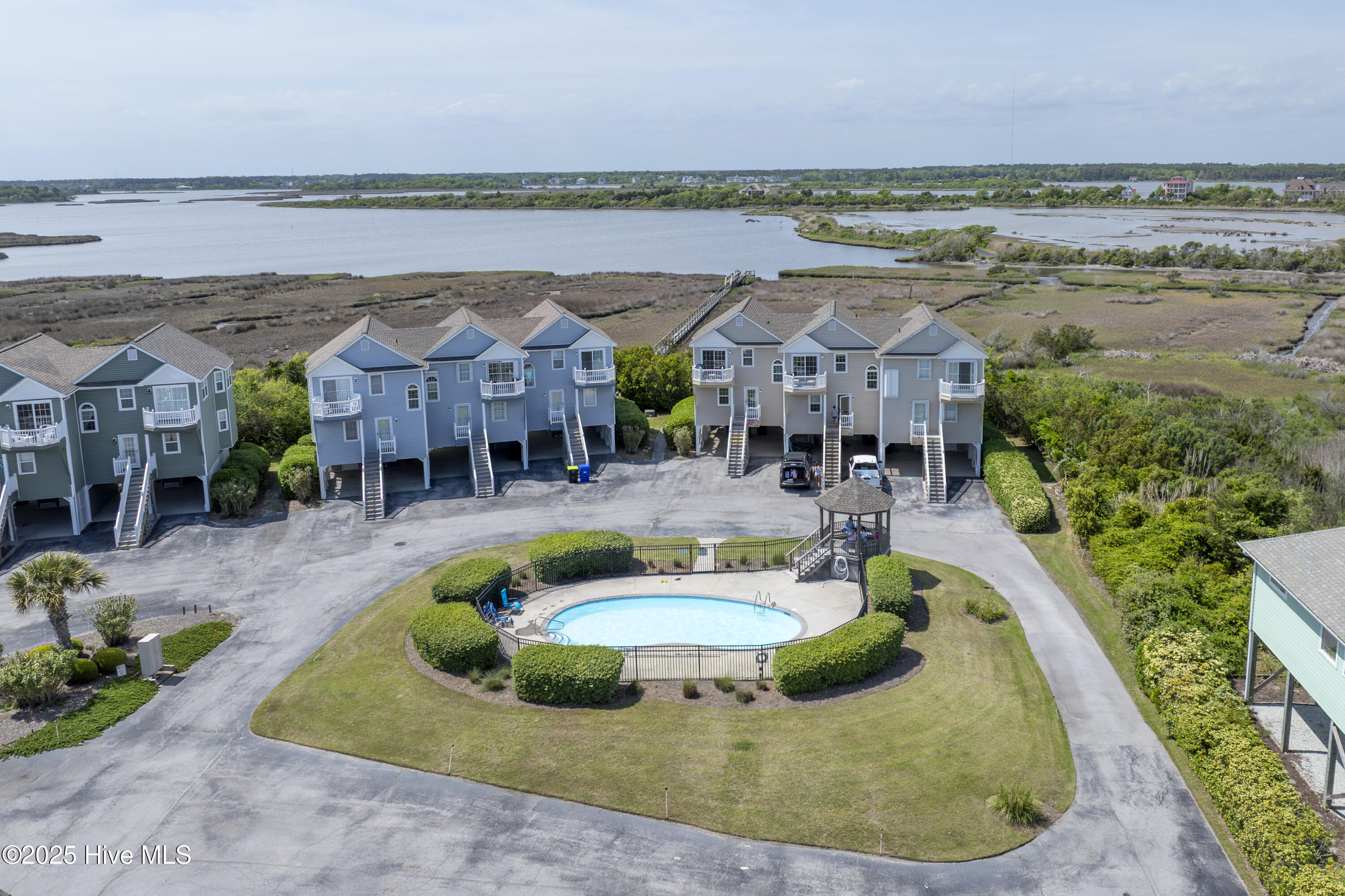 101 Heron Cay Court Property Photo 33