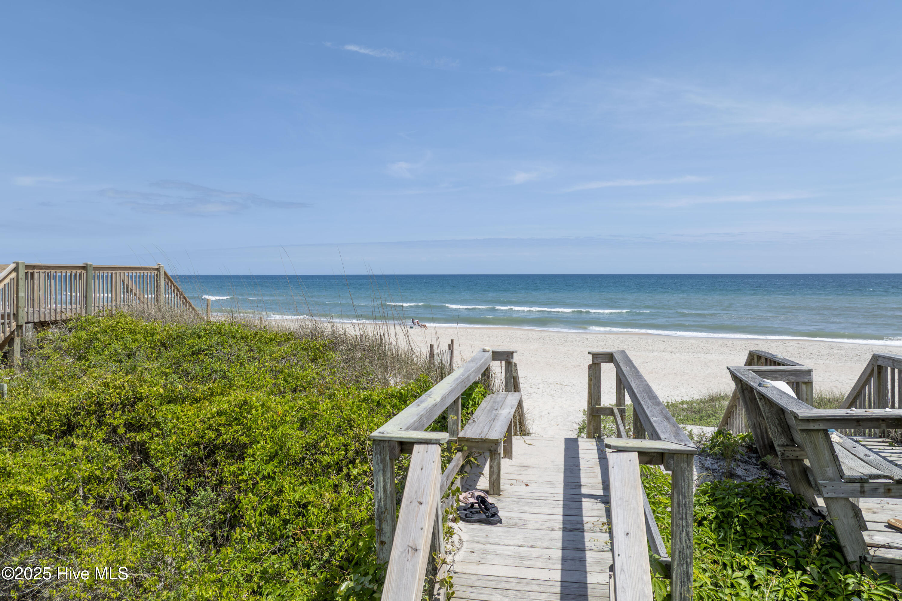 101 Heron Cay Court Property Photo 38
