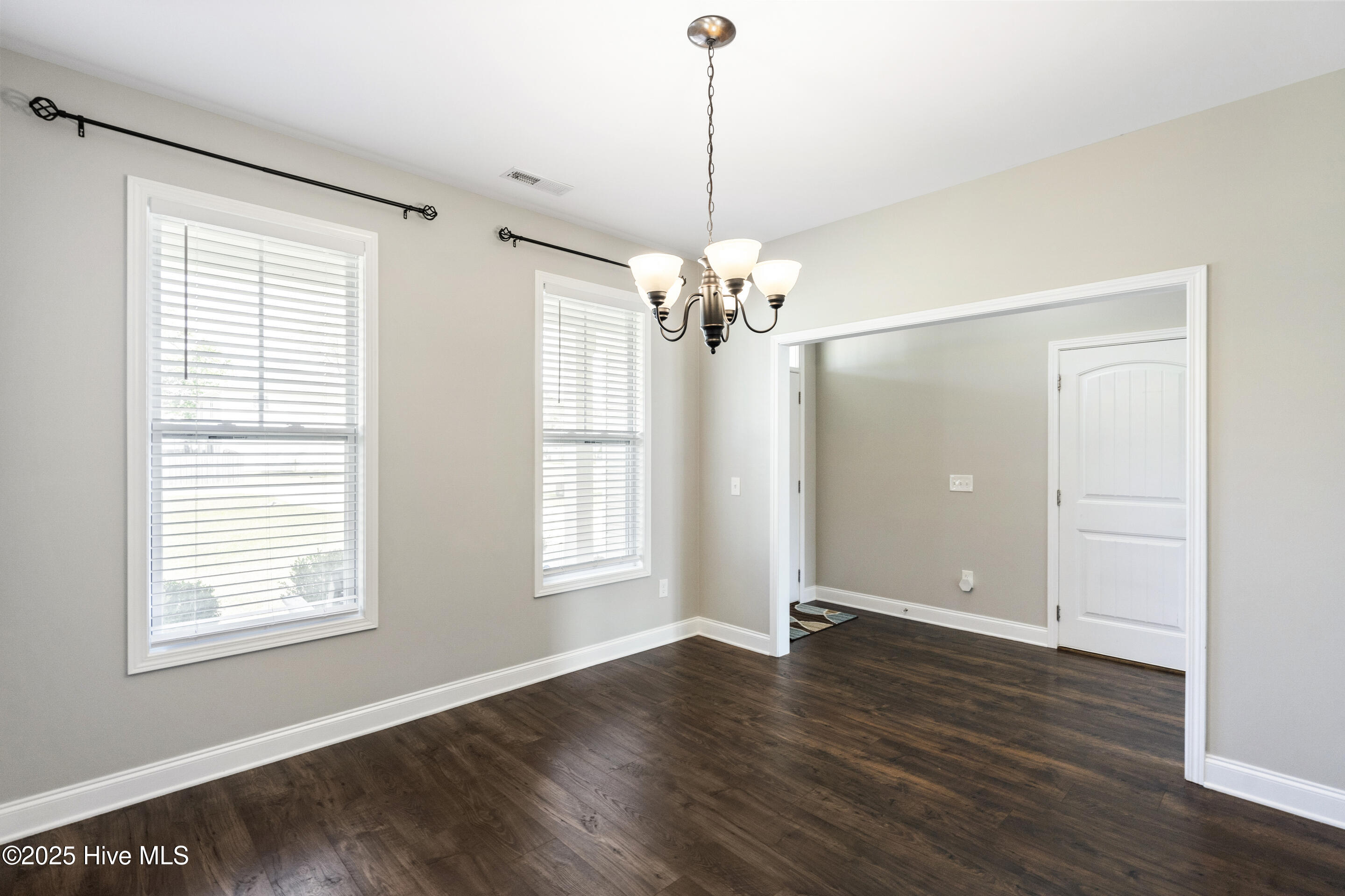 261 Bronze Drive Property Photo 8