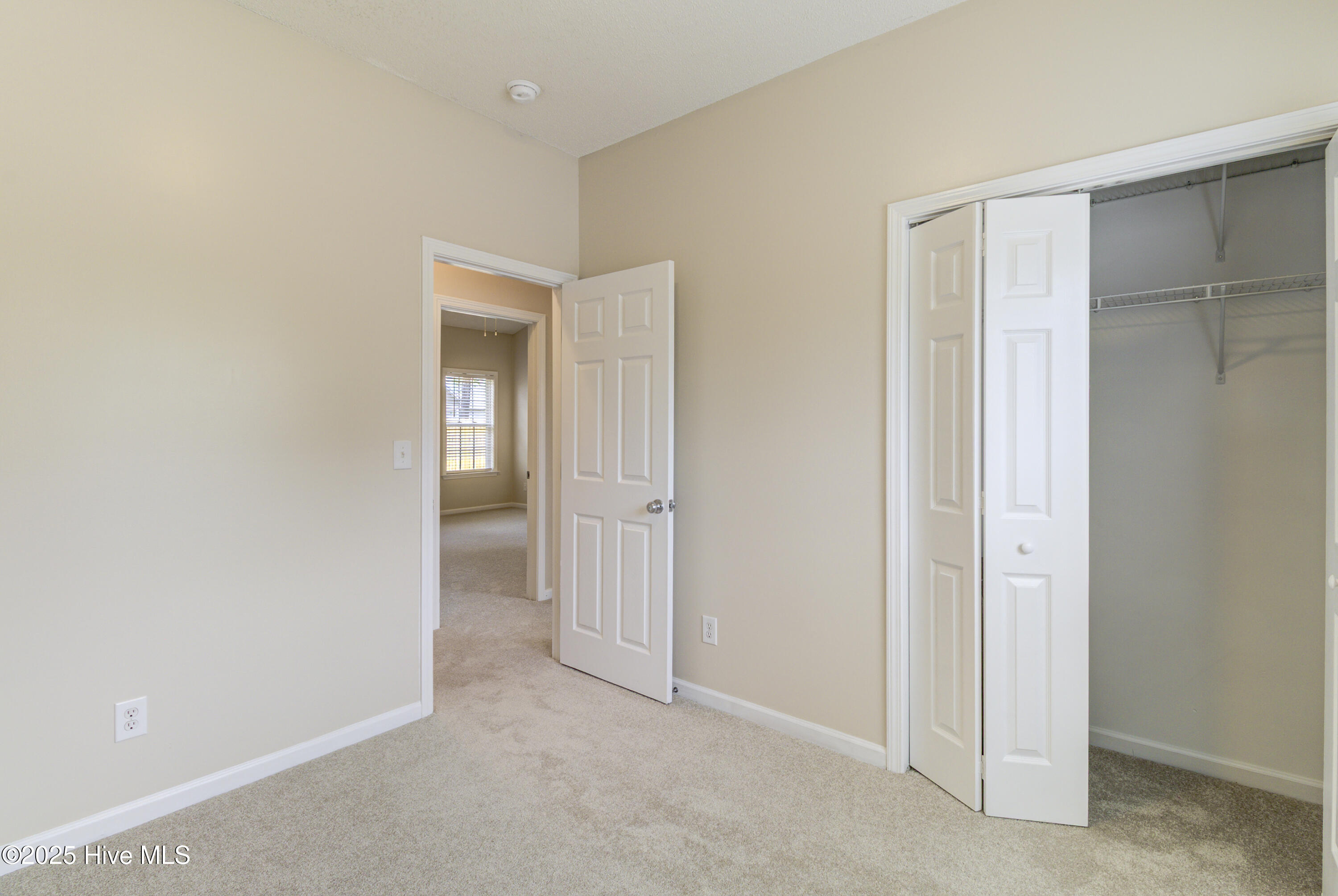 1010 Foxridge Way Property Photo 10