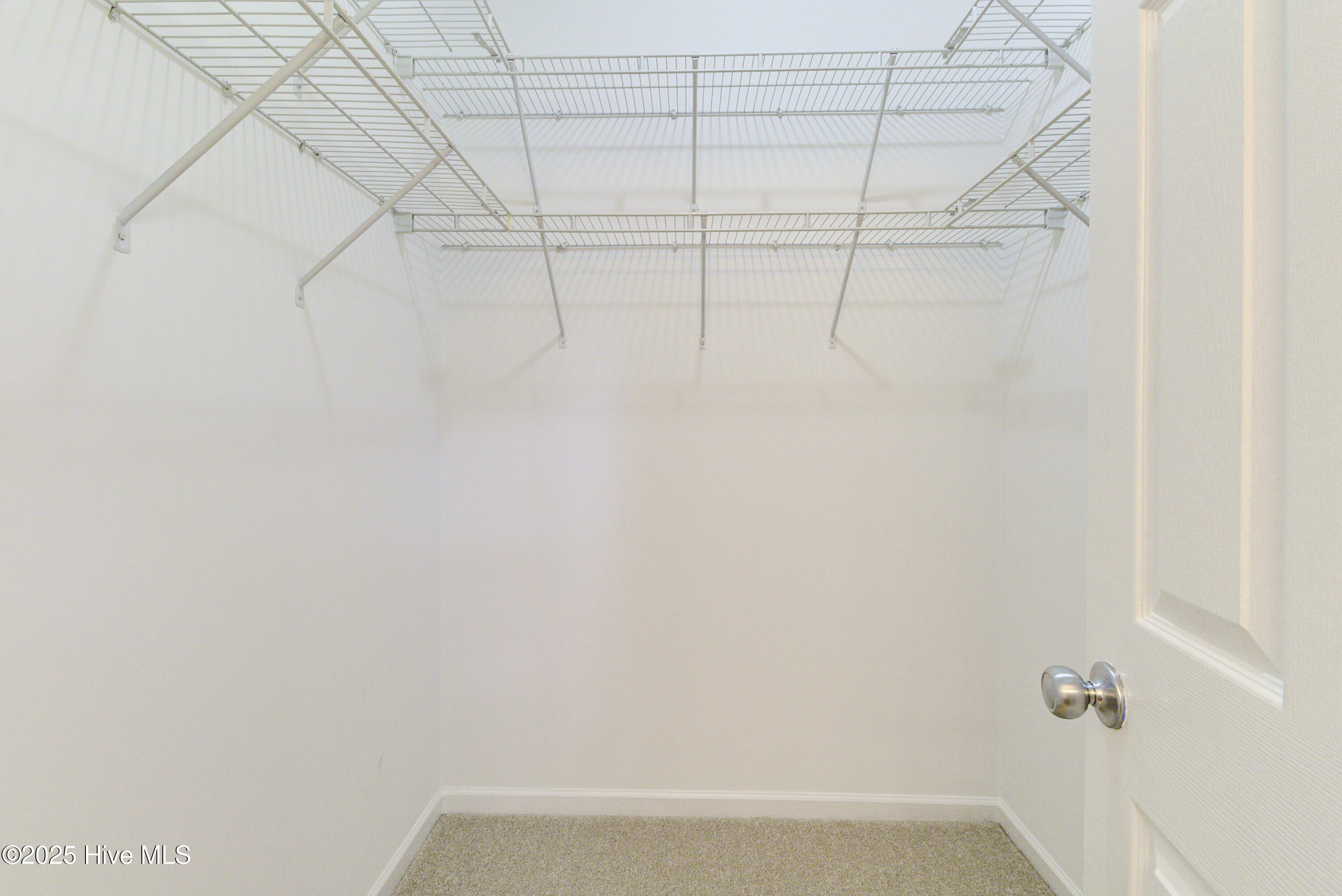 1010 Foxridge Way Property Photo 19