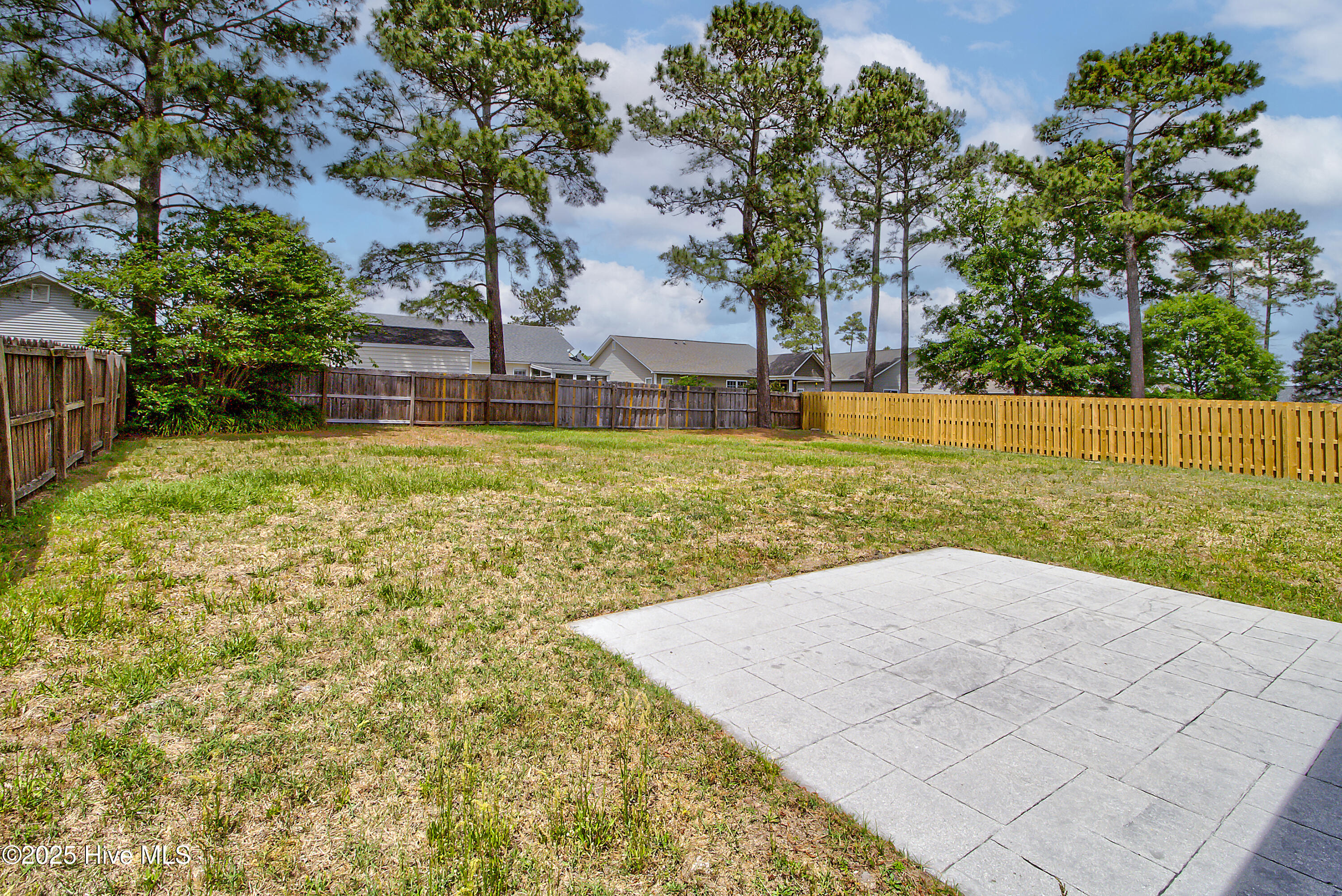 1010 Foxridge Way Property Photo 20