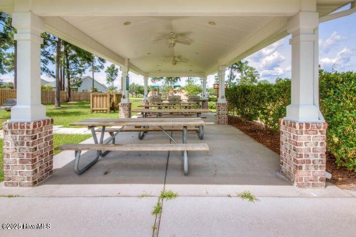 1010 Foxridge Way Property Photo 28
