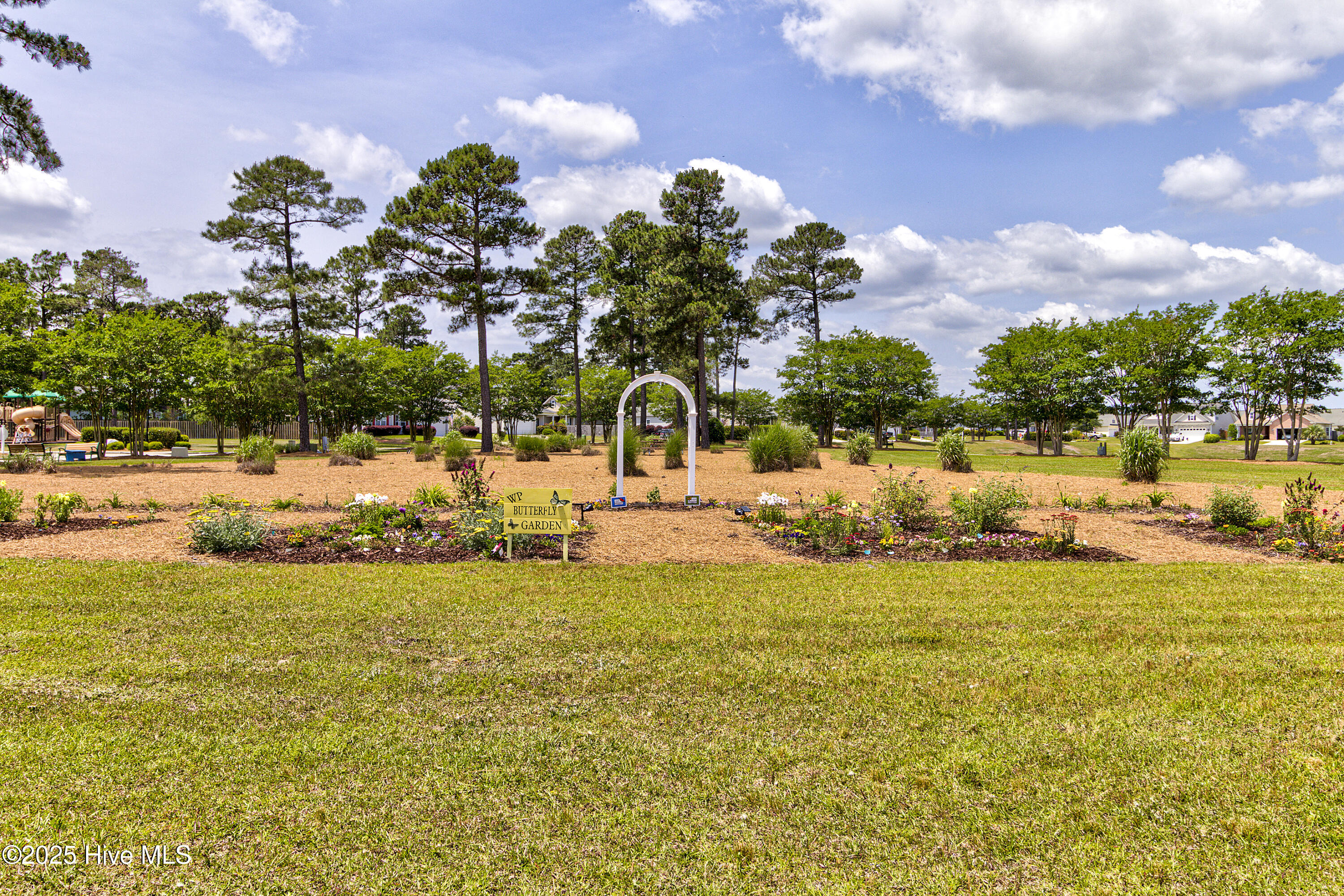 1010 Foxridge Way Property Photo 32