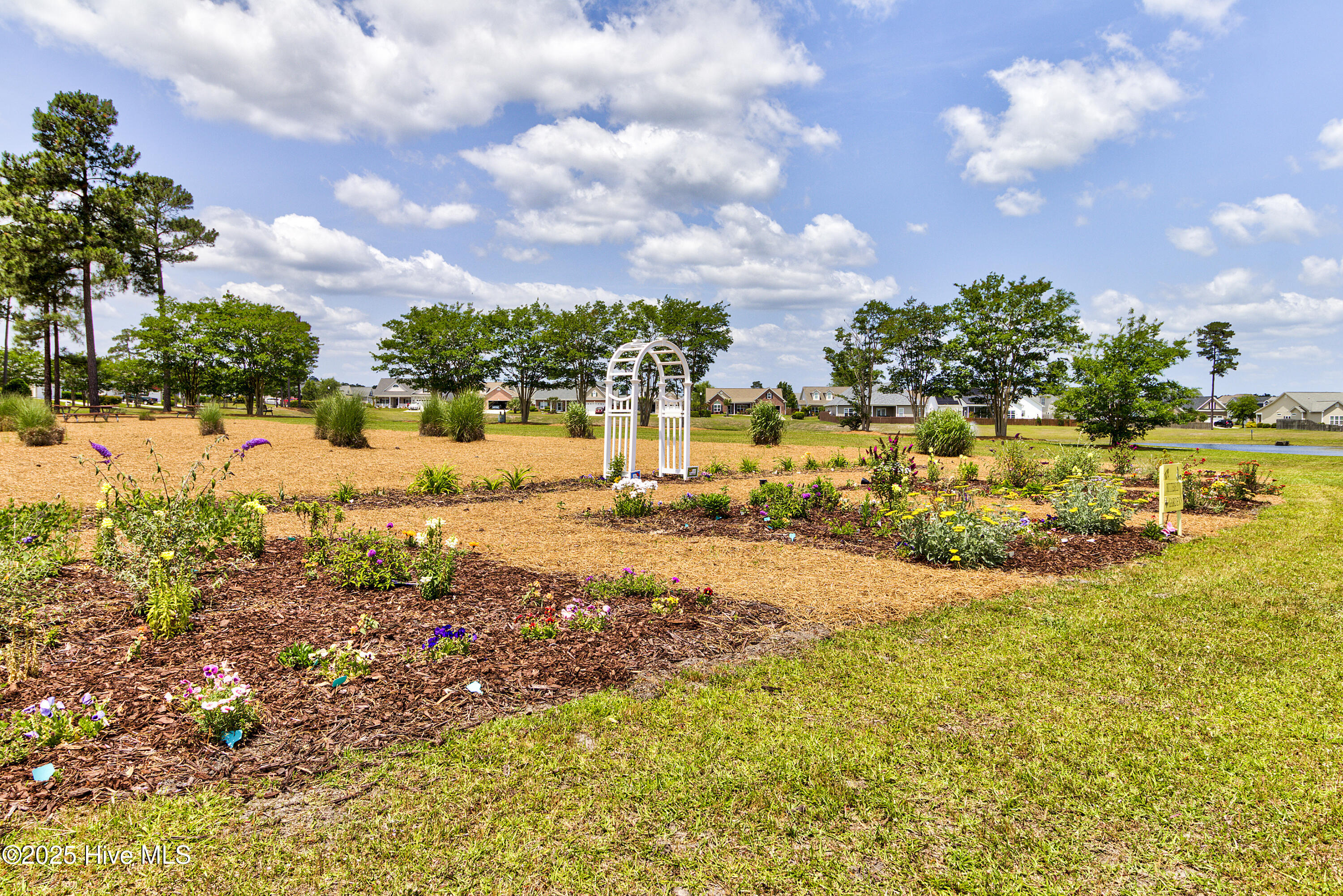 1010 Foxridge Way Property Photo 33
