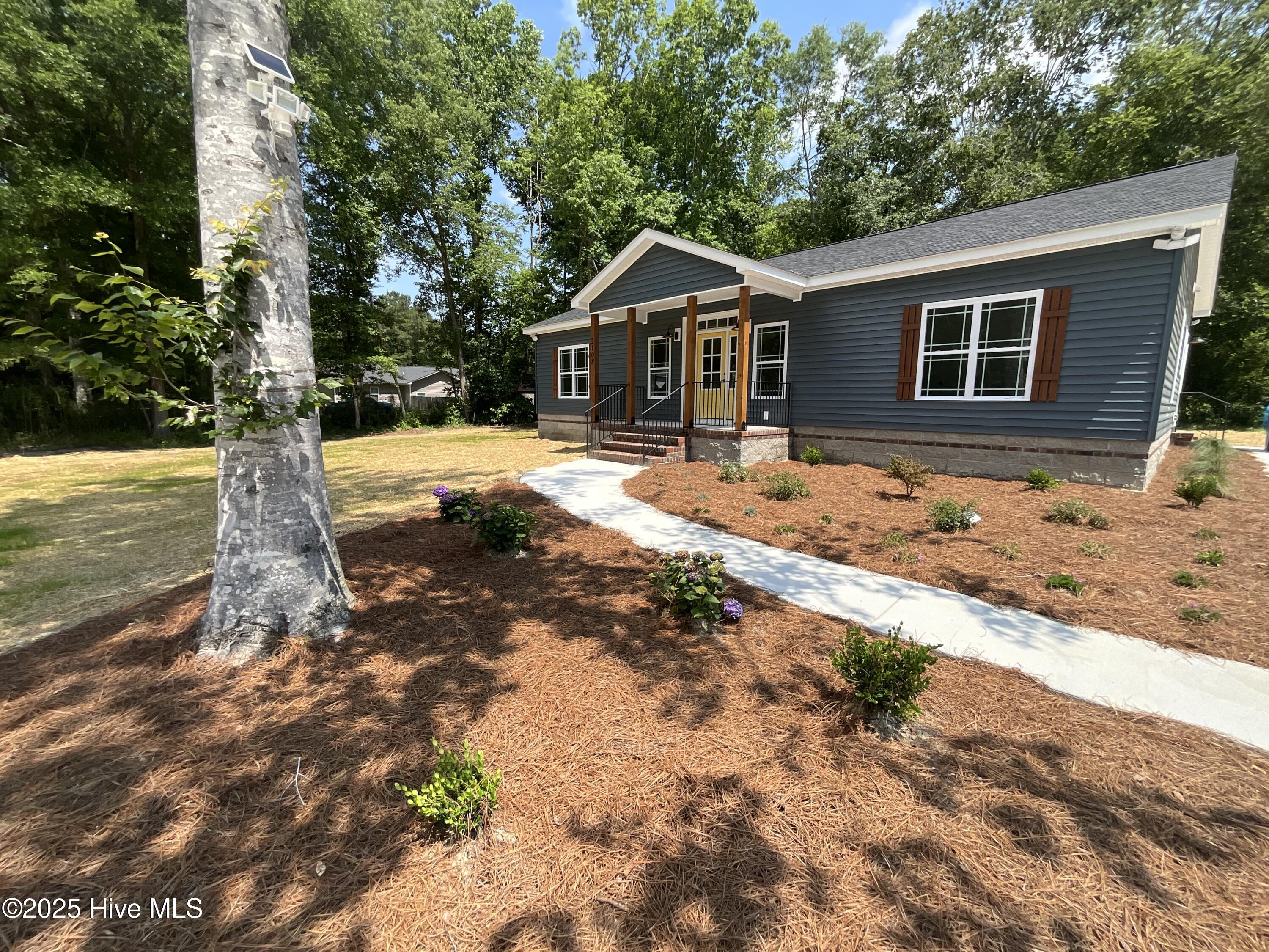 2108 Shenandoah Court Property Photo 1