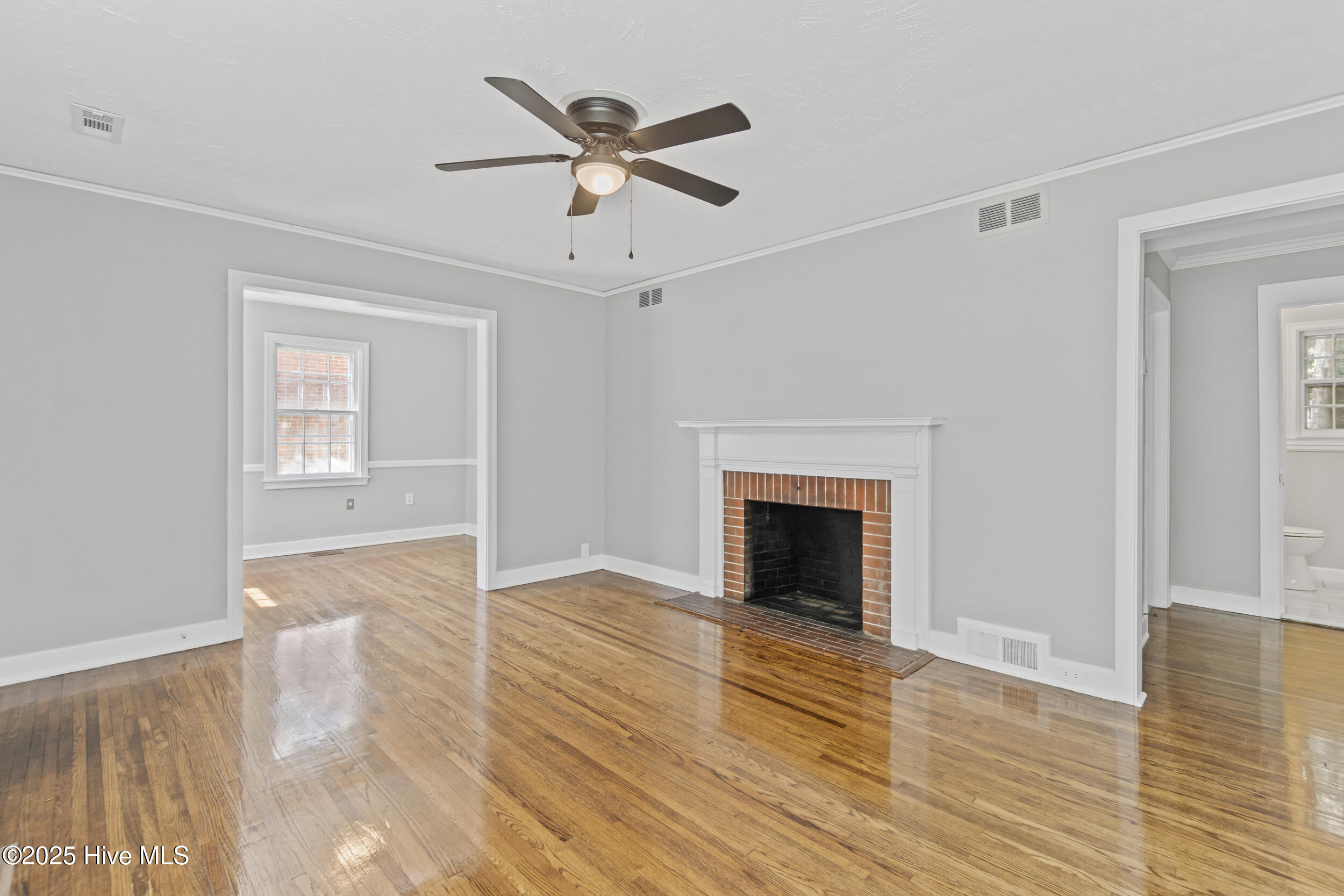 1111 W Williams Circle Property Photo 5