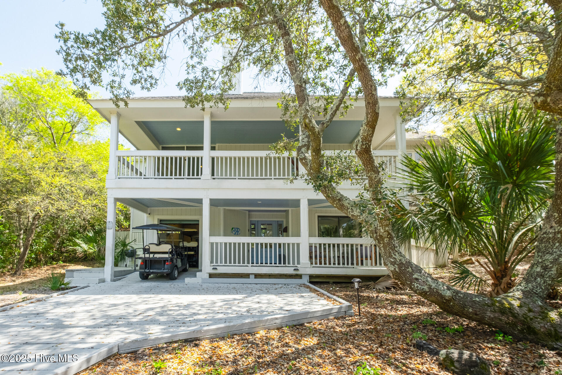 8 Racerunner Court Property Photo