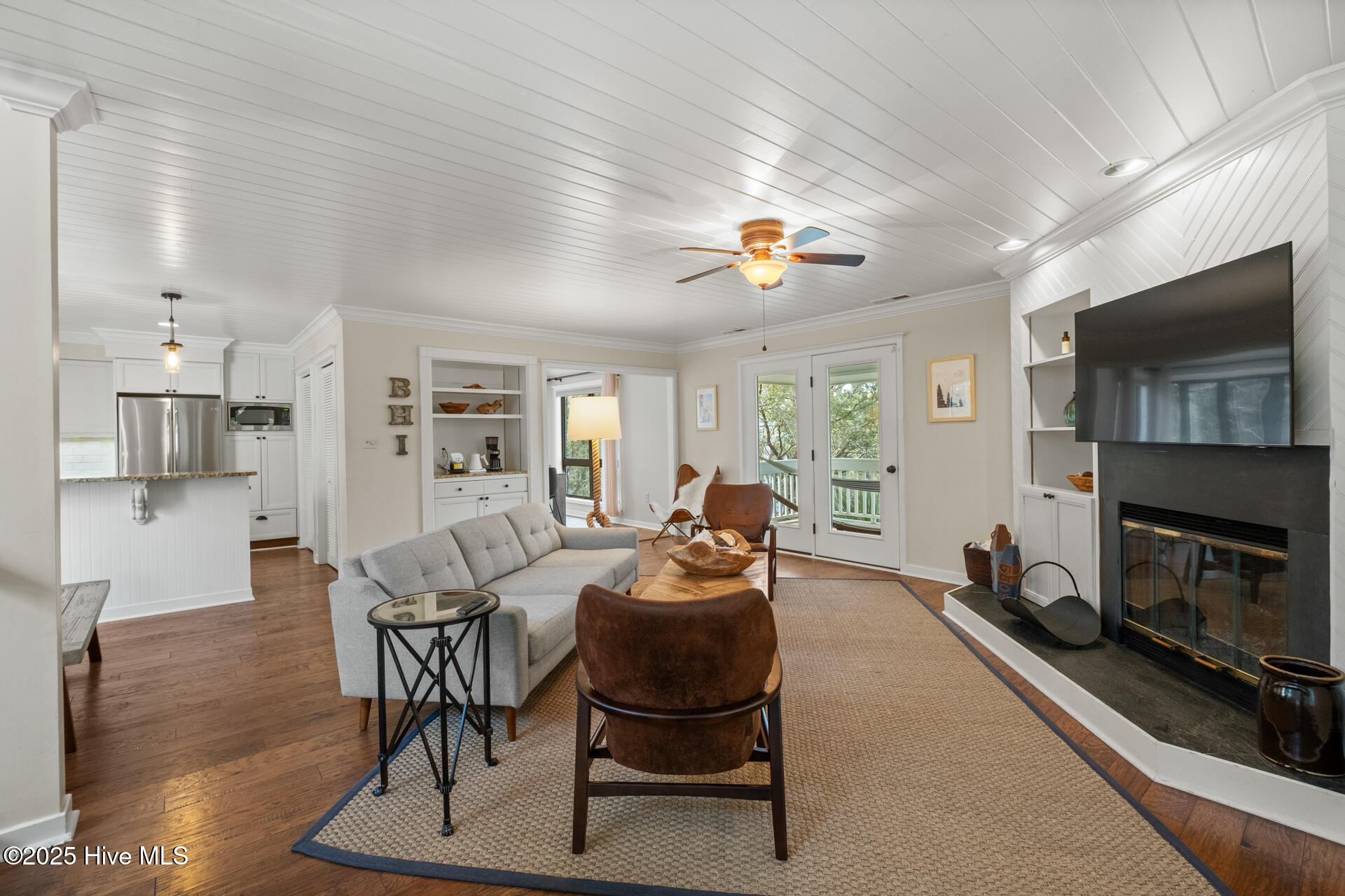 8 Racerunner Court Property Photo 7