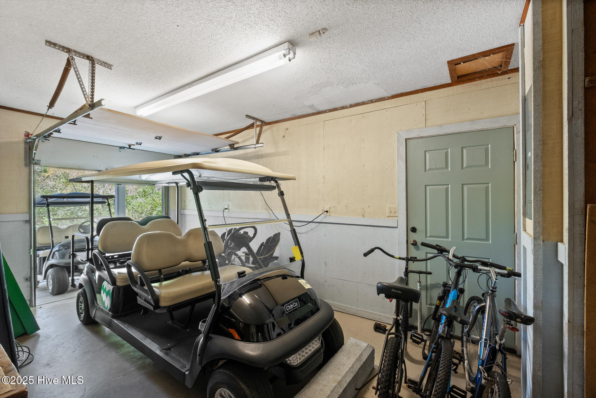 8 Racerunner Court Property Photo 33