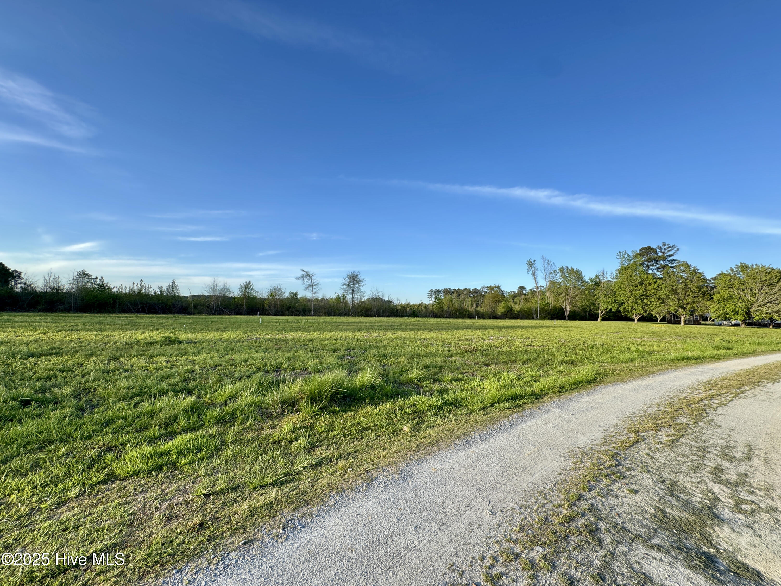 206 Meadowbrook Lane Property Photo 6