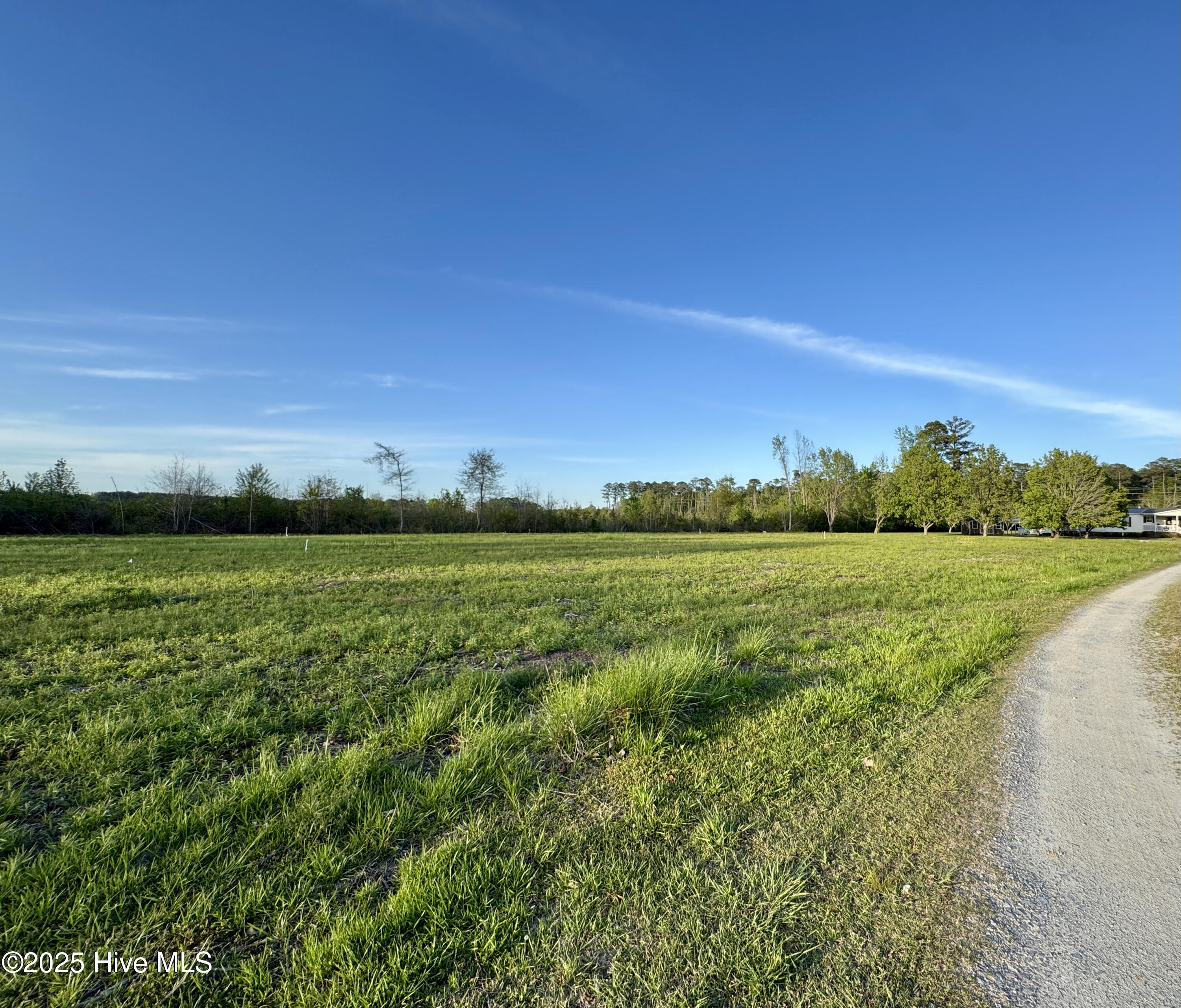 206 Meadowbrook Lane Property Photo 7