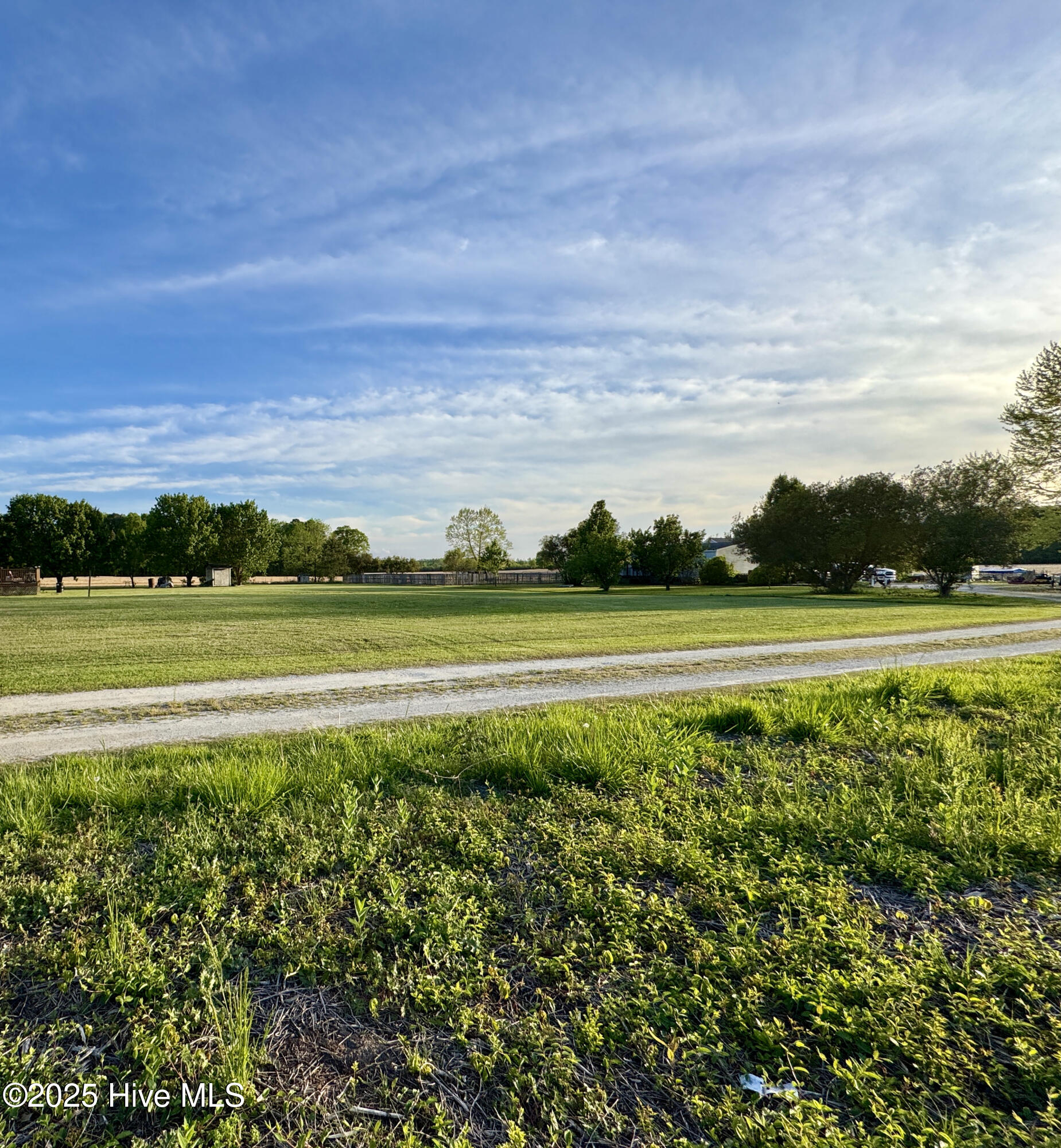 206 Meadowbrook Lane Property Photo 11