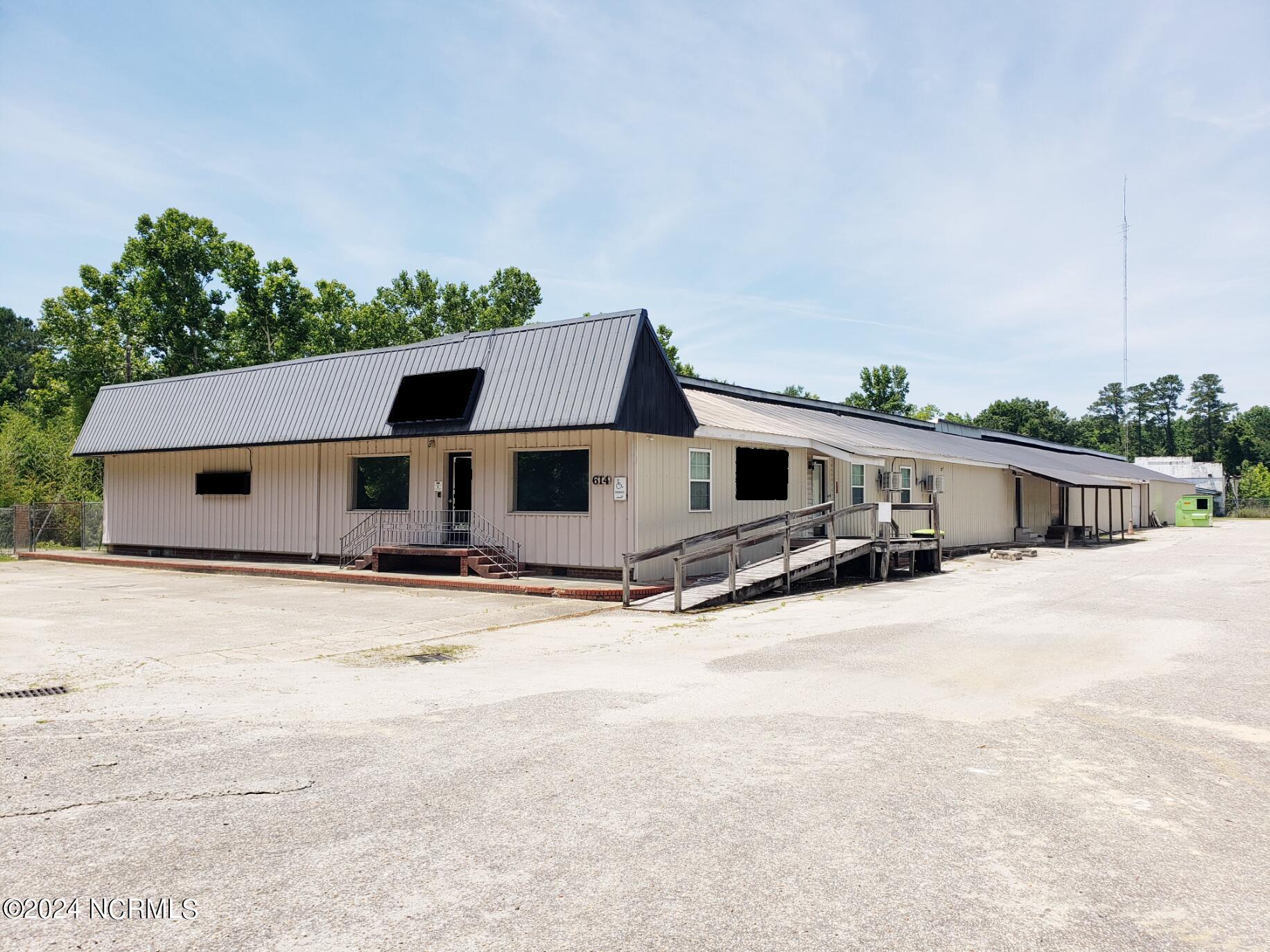 614 Washington Street Property Photo