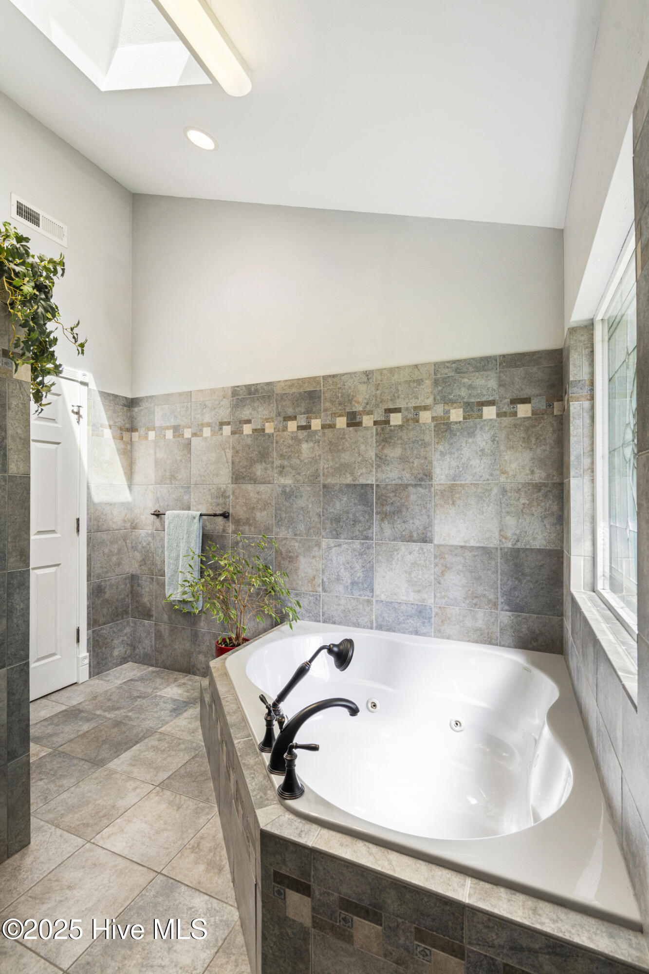 147 Pine Needle Drive Property Photo 51