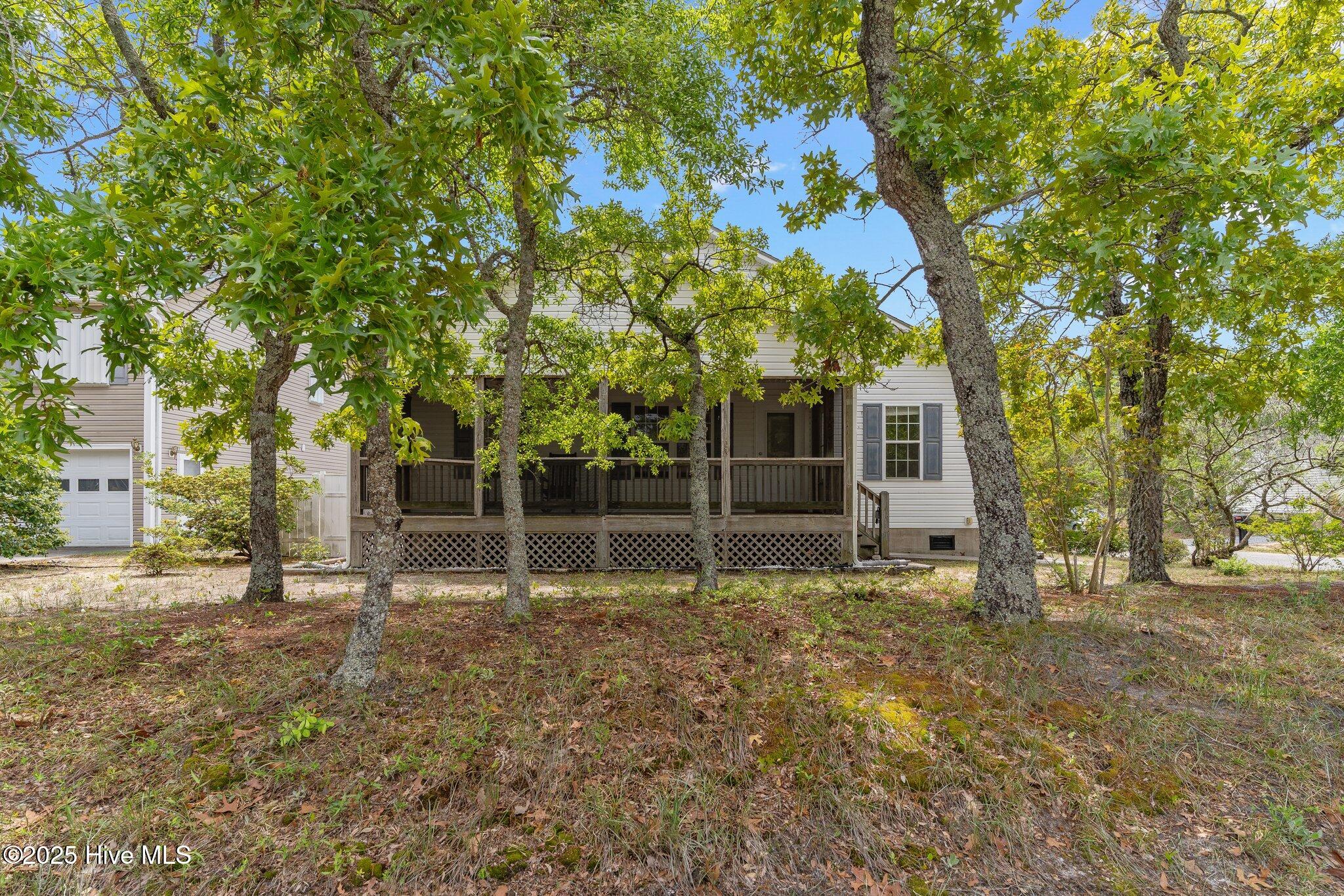2401 E Oak Island Drive Property Photo