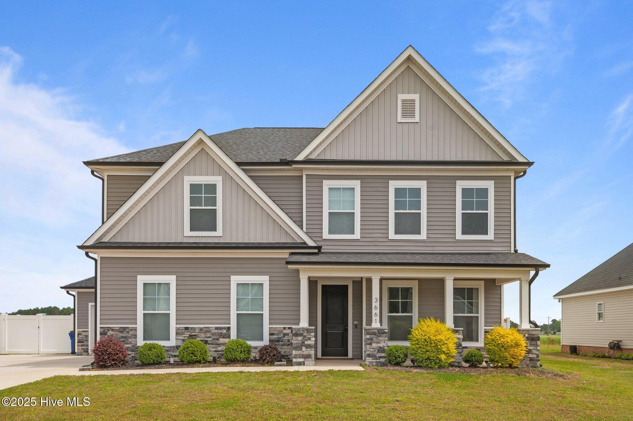 3661 New Town Court Property Photo