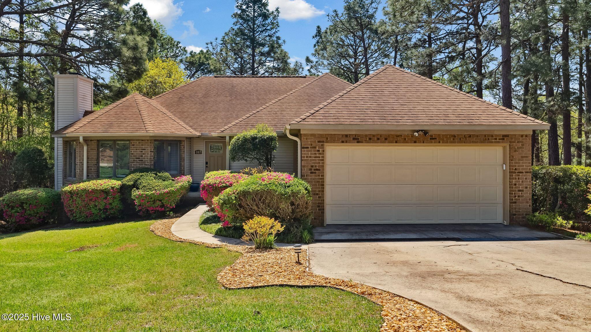 107 Pinnacle Court Property Photo