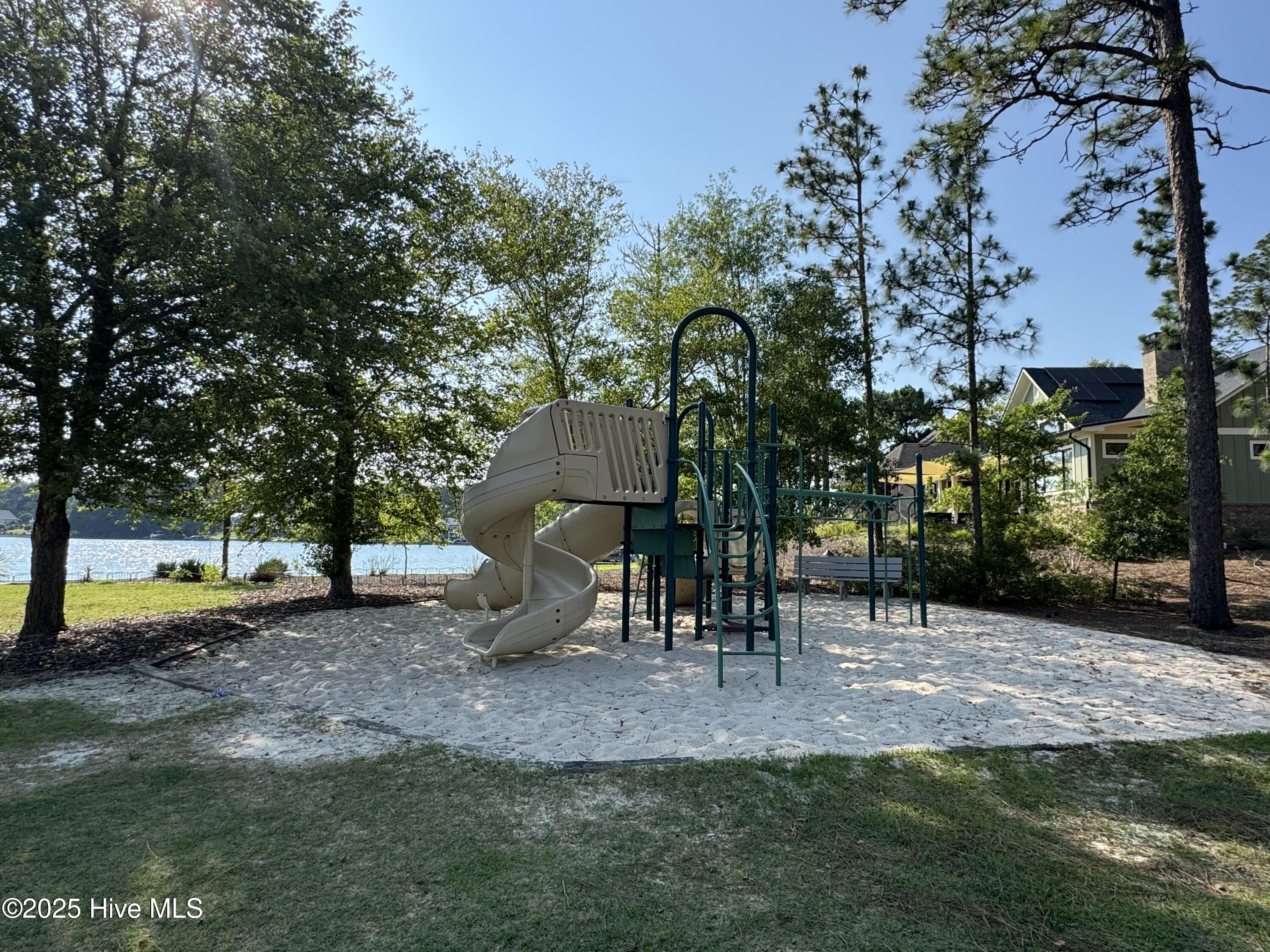 107 Pinnacle Court Property Photo 28